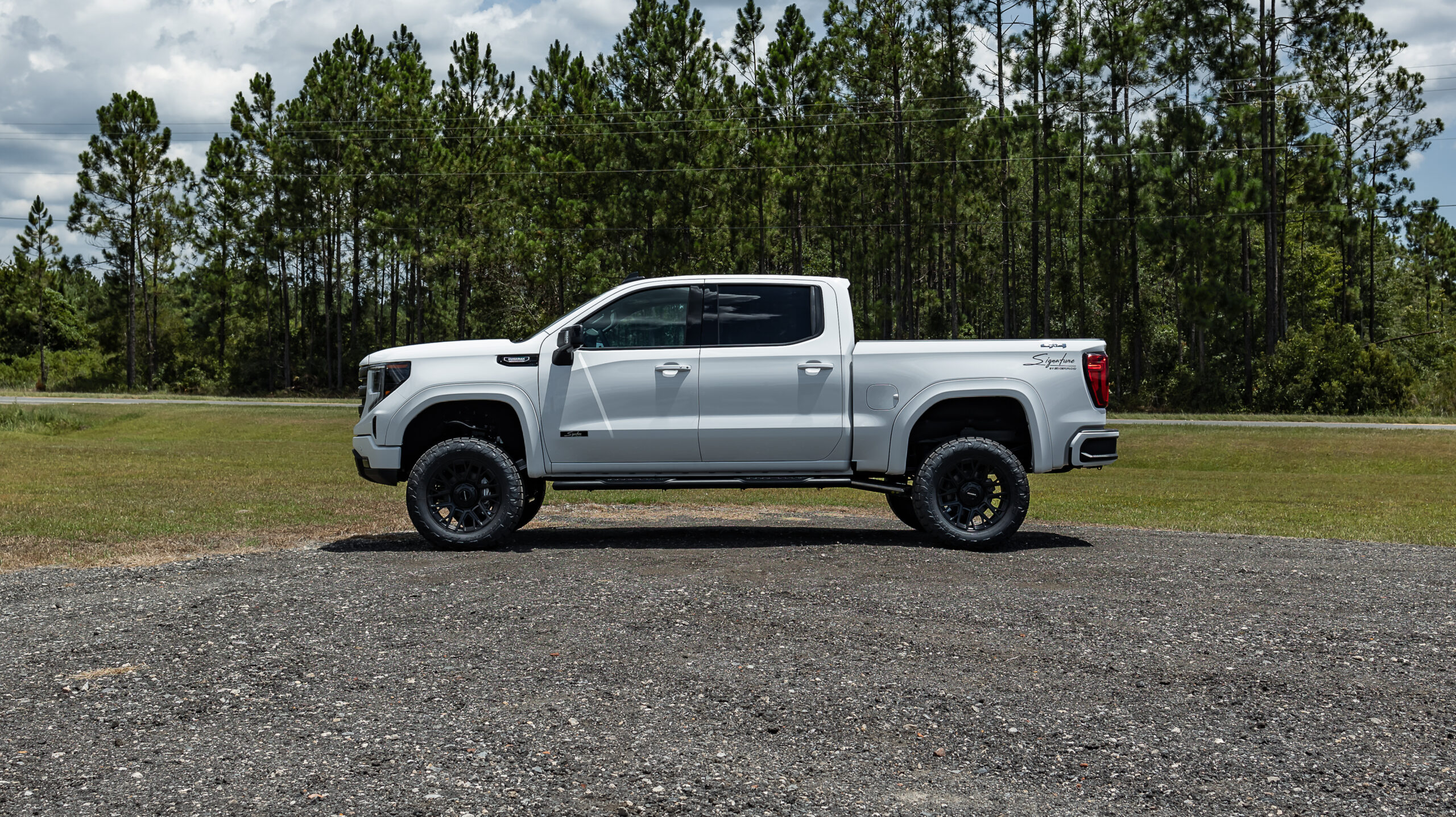 GMC 1500 Signature White