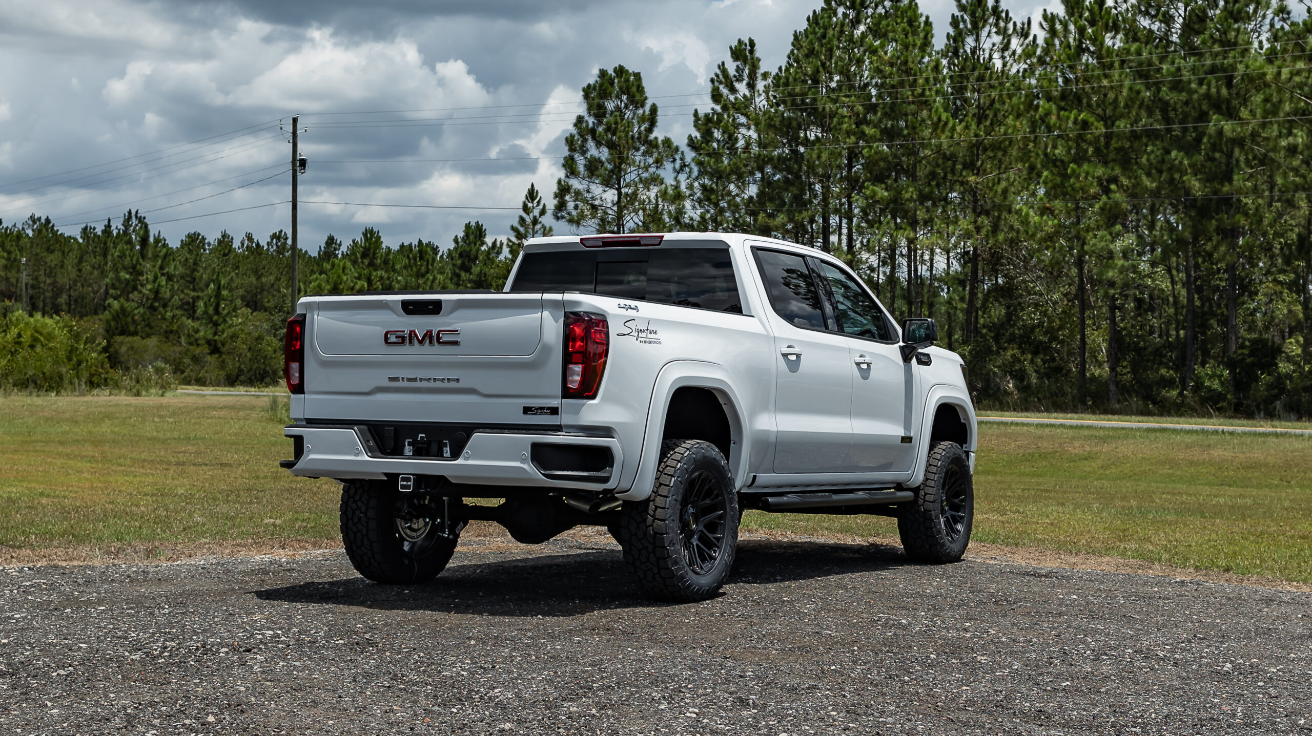 GMC 1500 Signature White