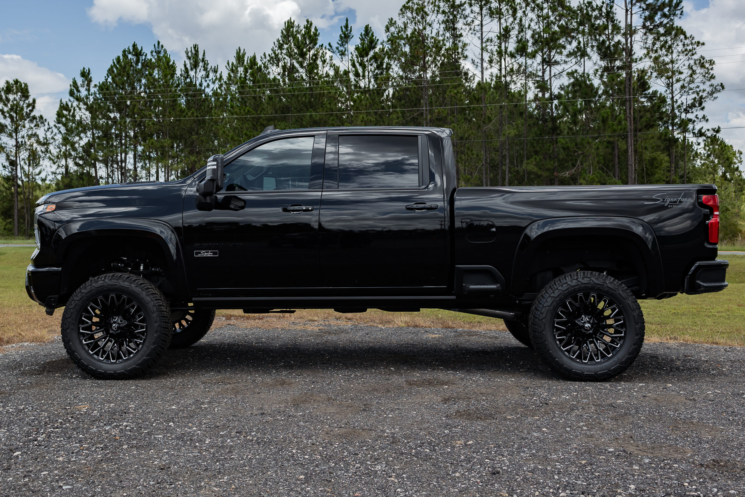 Chevy 2500 Signature Black