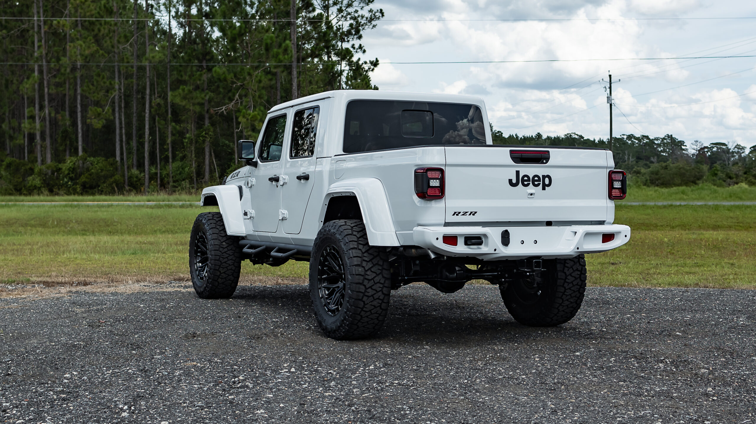 Jeep Gladiator RZR White