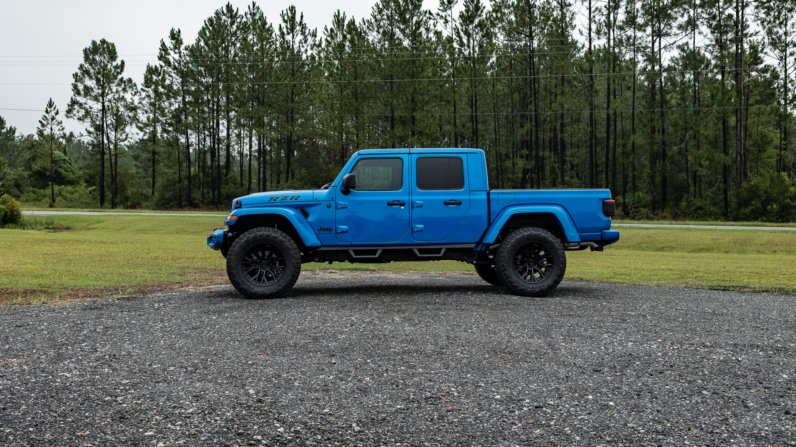 Jeep Gladiator RZR Blue