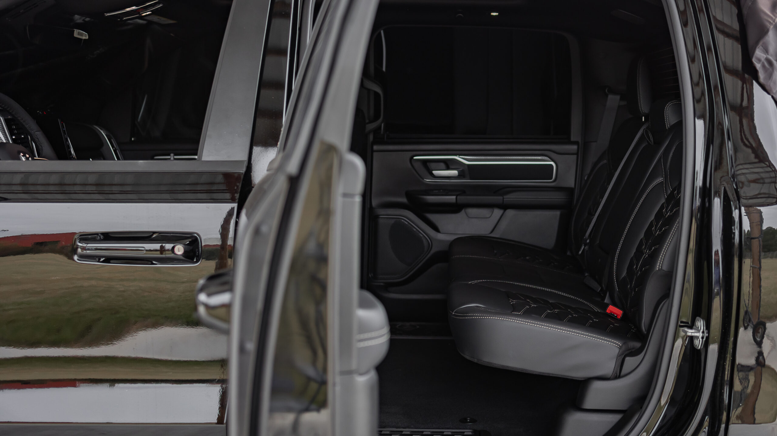 Ram 1500 Geneva - Black