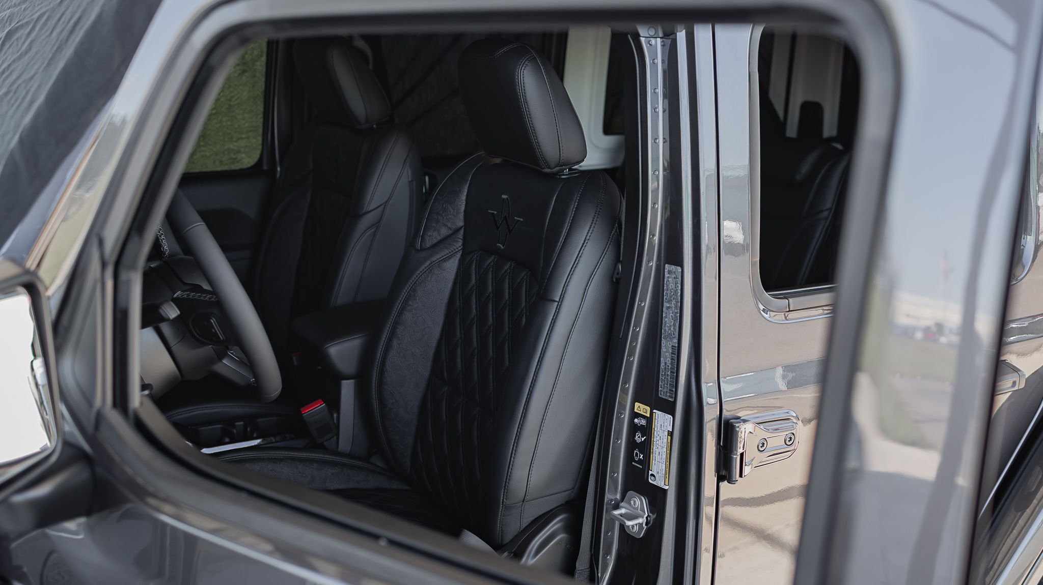 Jeep Wrangler Deadwood Smoke - Granite