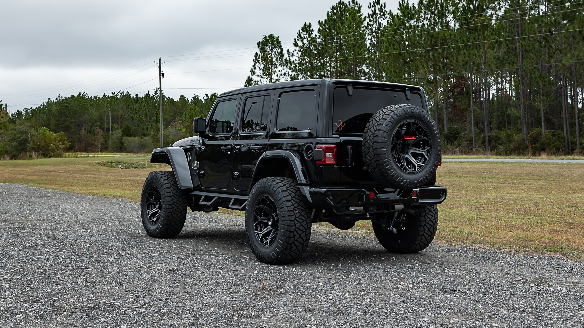 Jeep Wrangler Deadwood - Black
