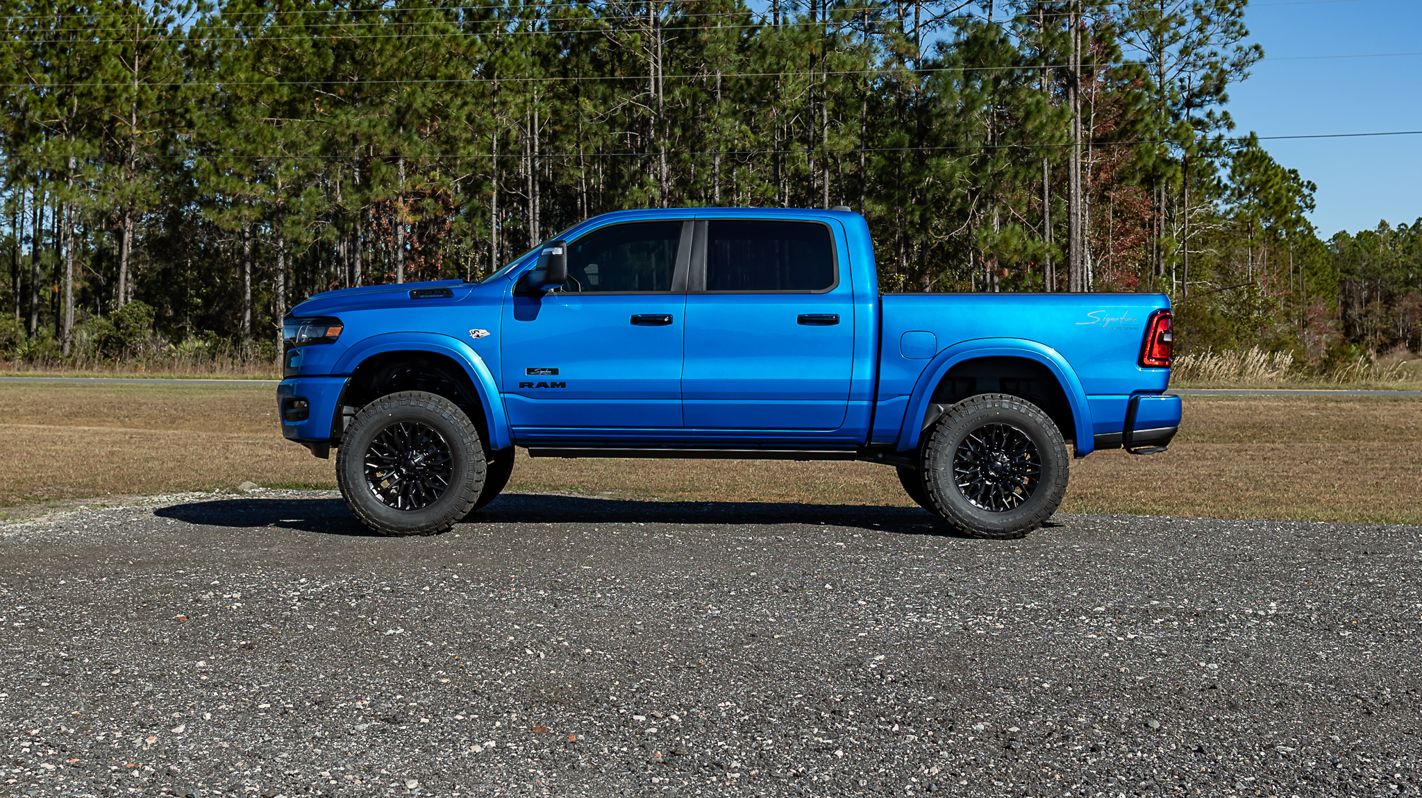 Ram 1500 Signature - Blue