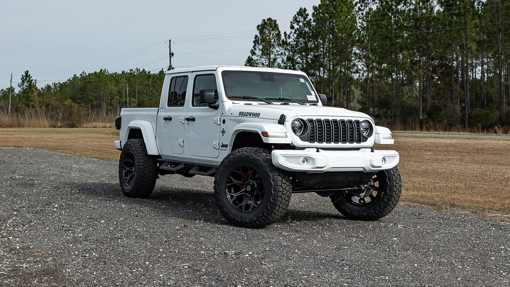 Jeep Gladiator Deadwood Smoke - White