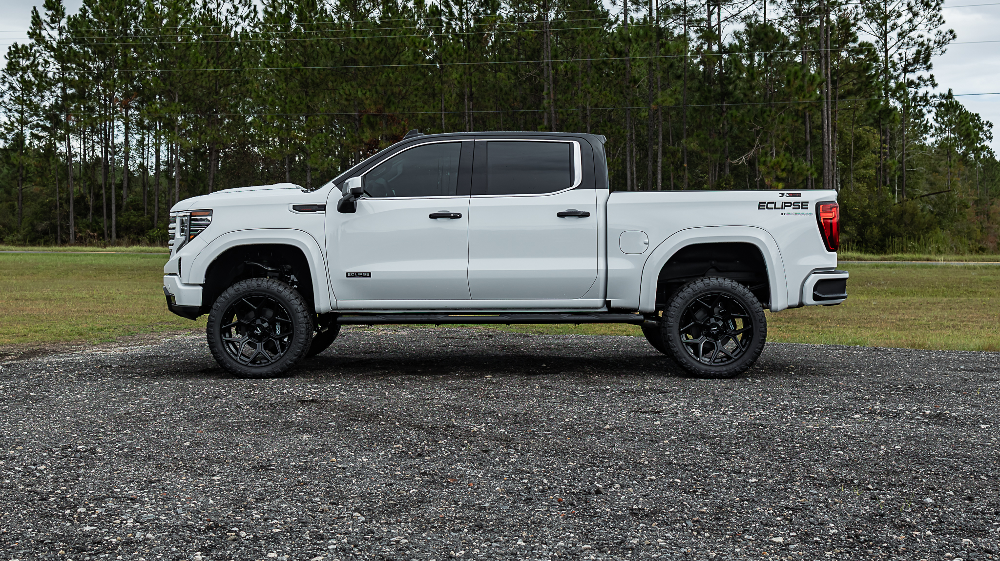 GMC 1500 Eclipse - White