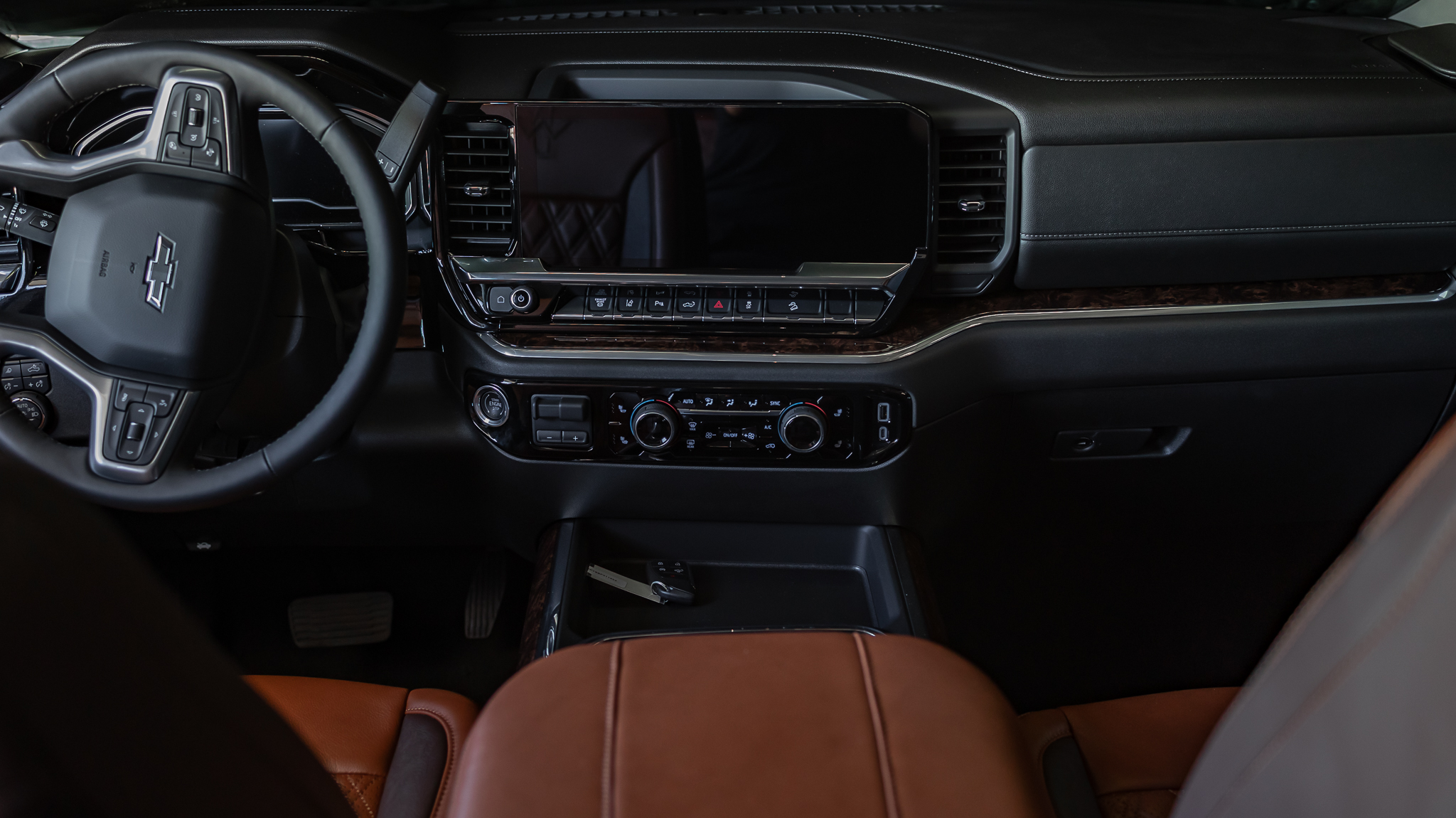 Chevy 2500 Deadwood White