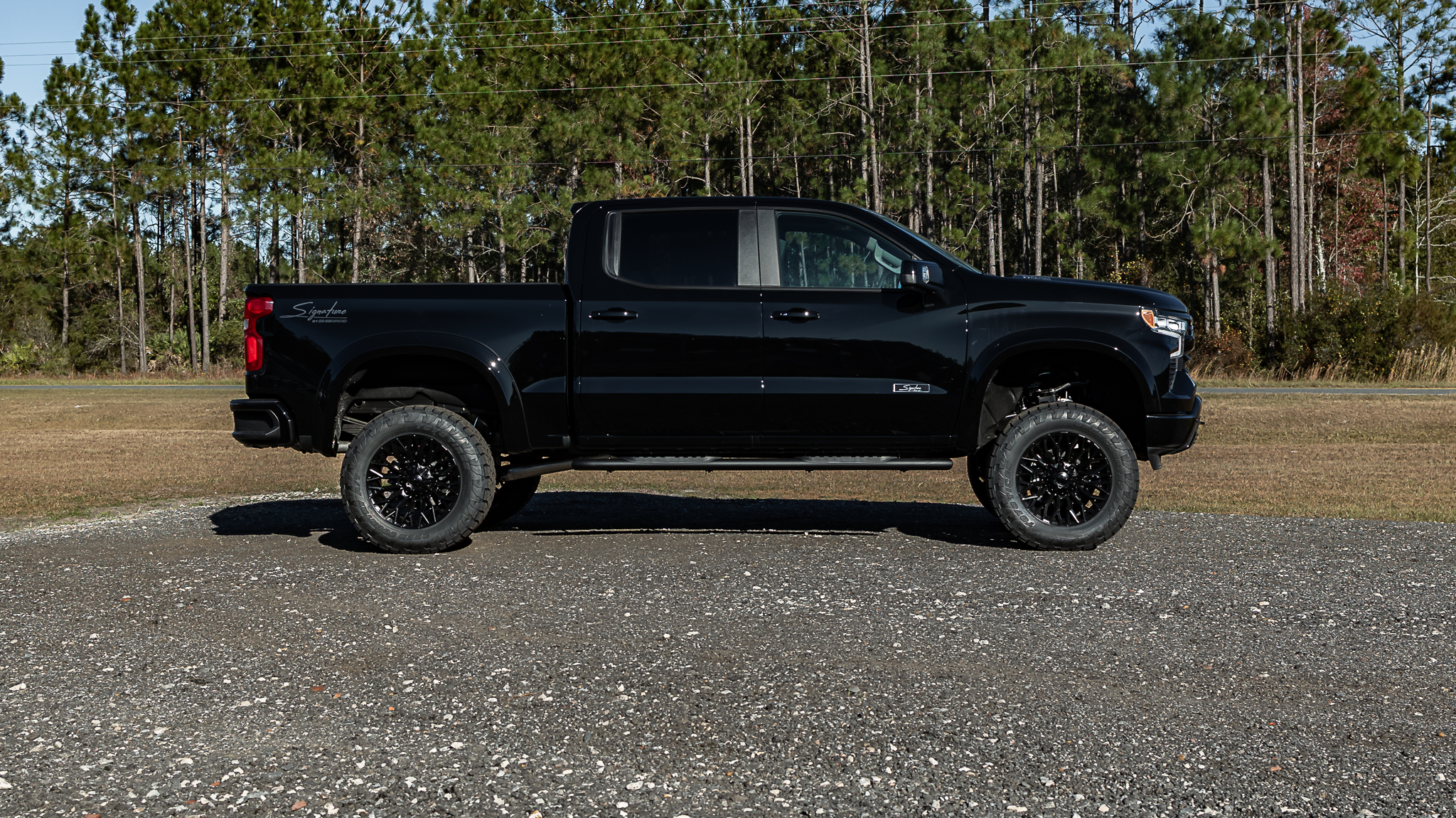 Chevrolet 1500 Signature Black