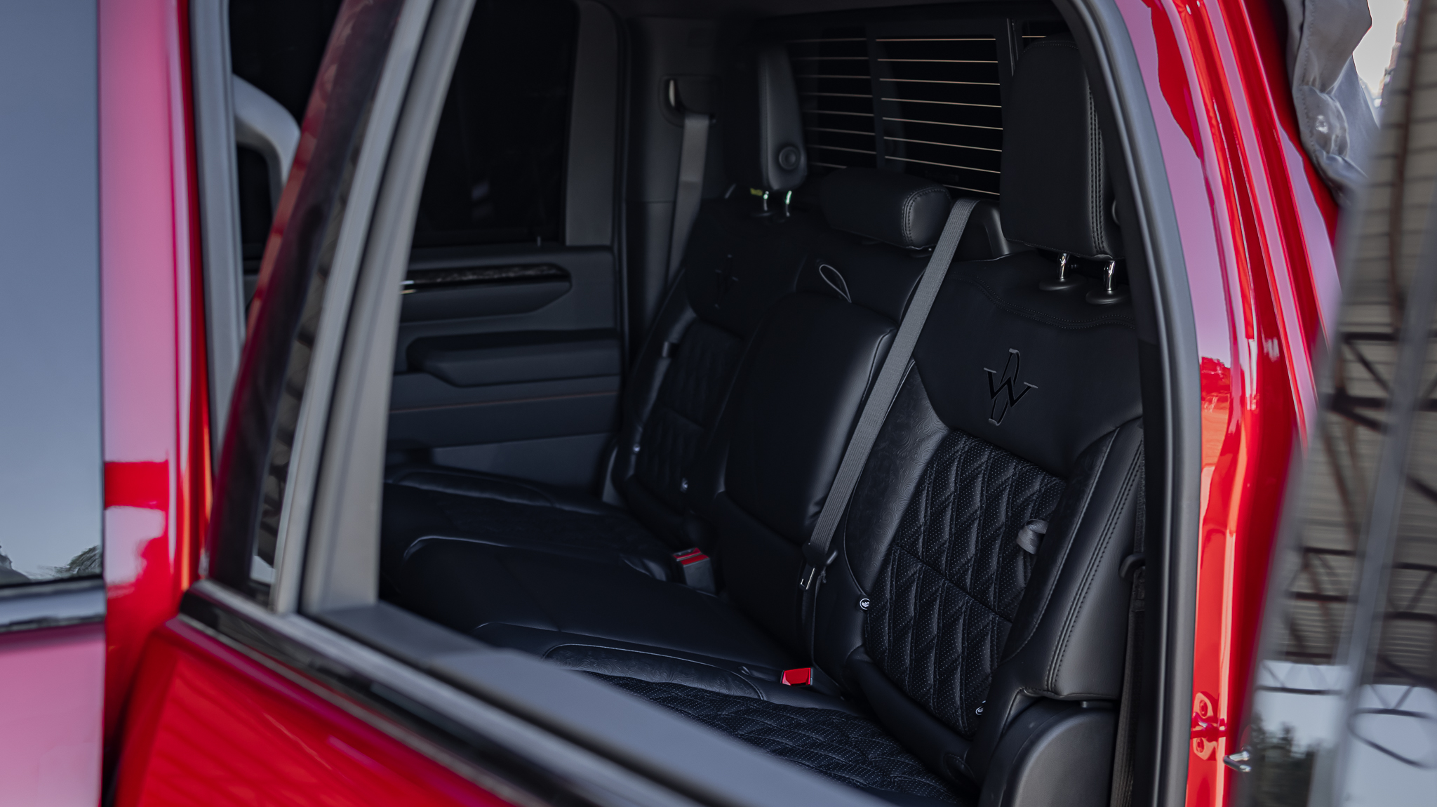 GMC 2500 Deadwood Smoke - Red