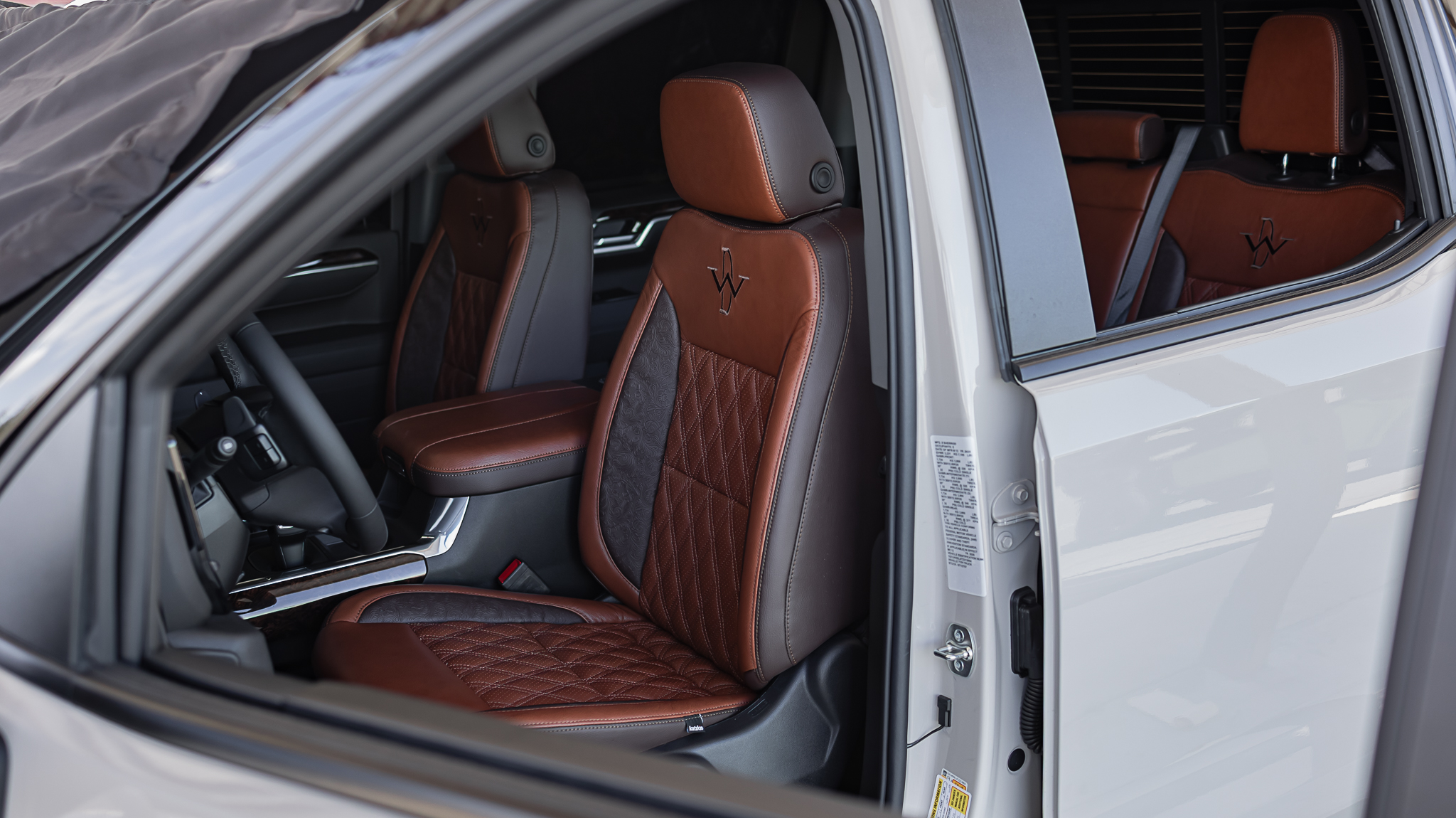 Chevy 1500 Deadwood White Sands