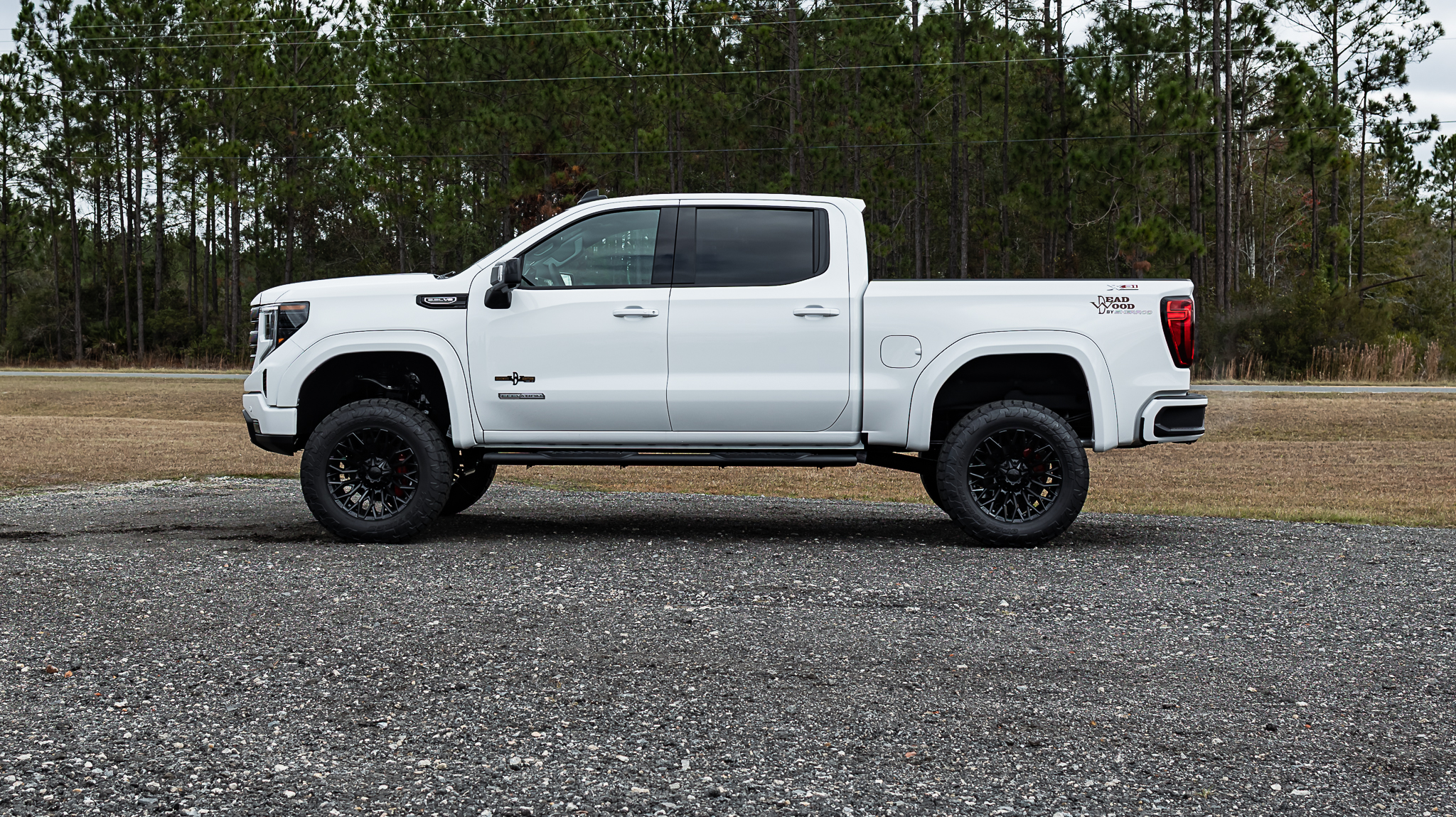 GMC 1500 Deadwood - White