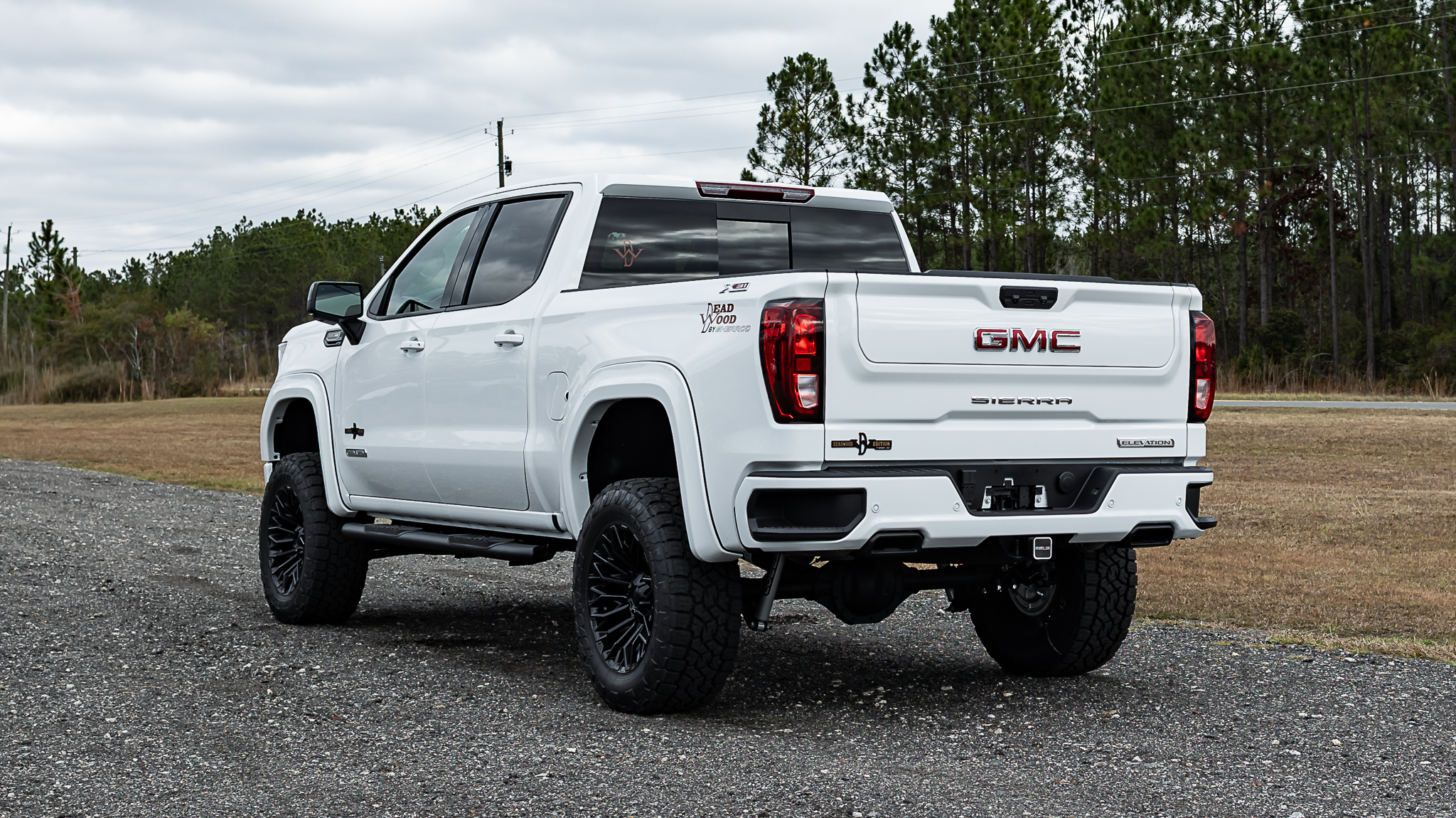 GMC 1500 Deadwood - White