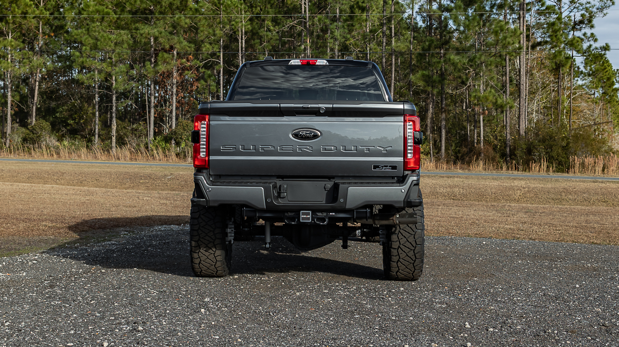 Ford F-250 Signature - Gray