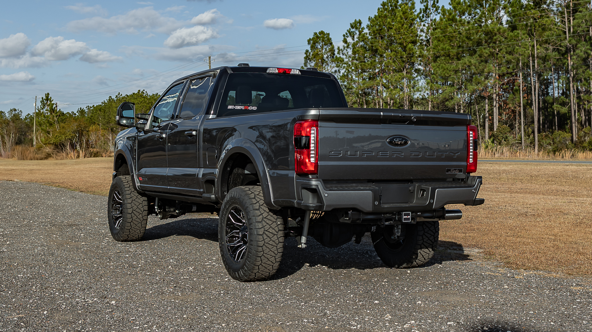 Ford F-250 Signature - Gray