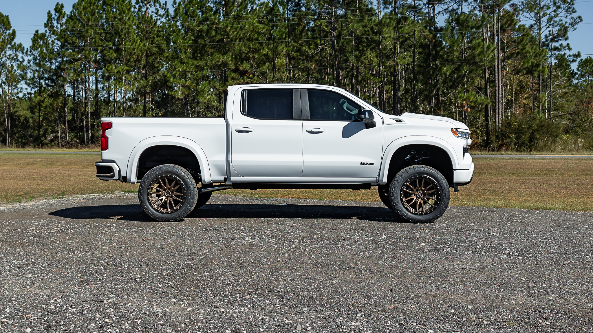 Chevy 1500 Limited White
