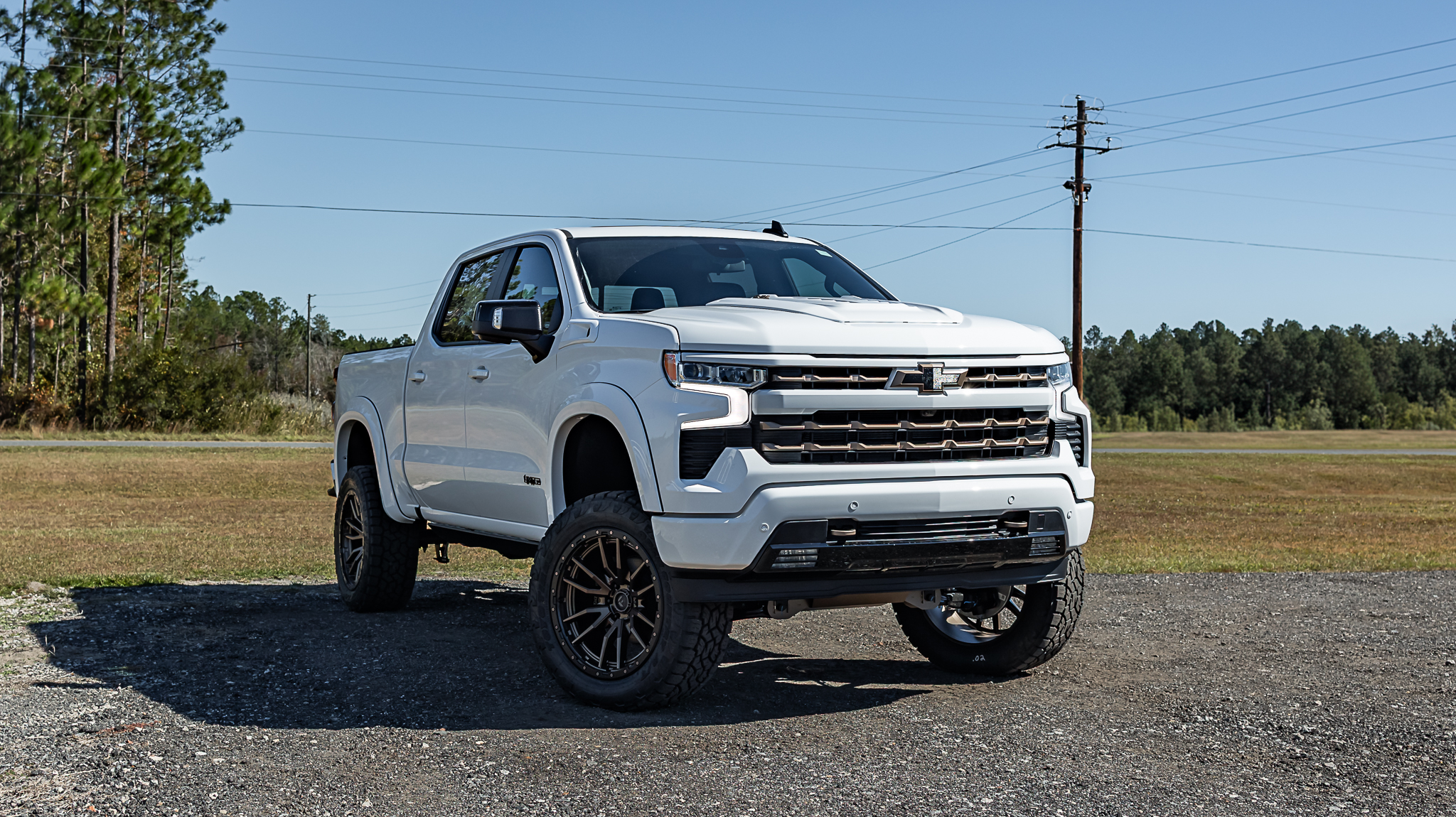 Chevy 1500 Limited White