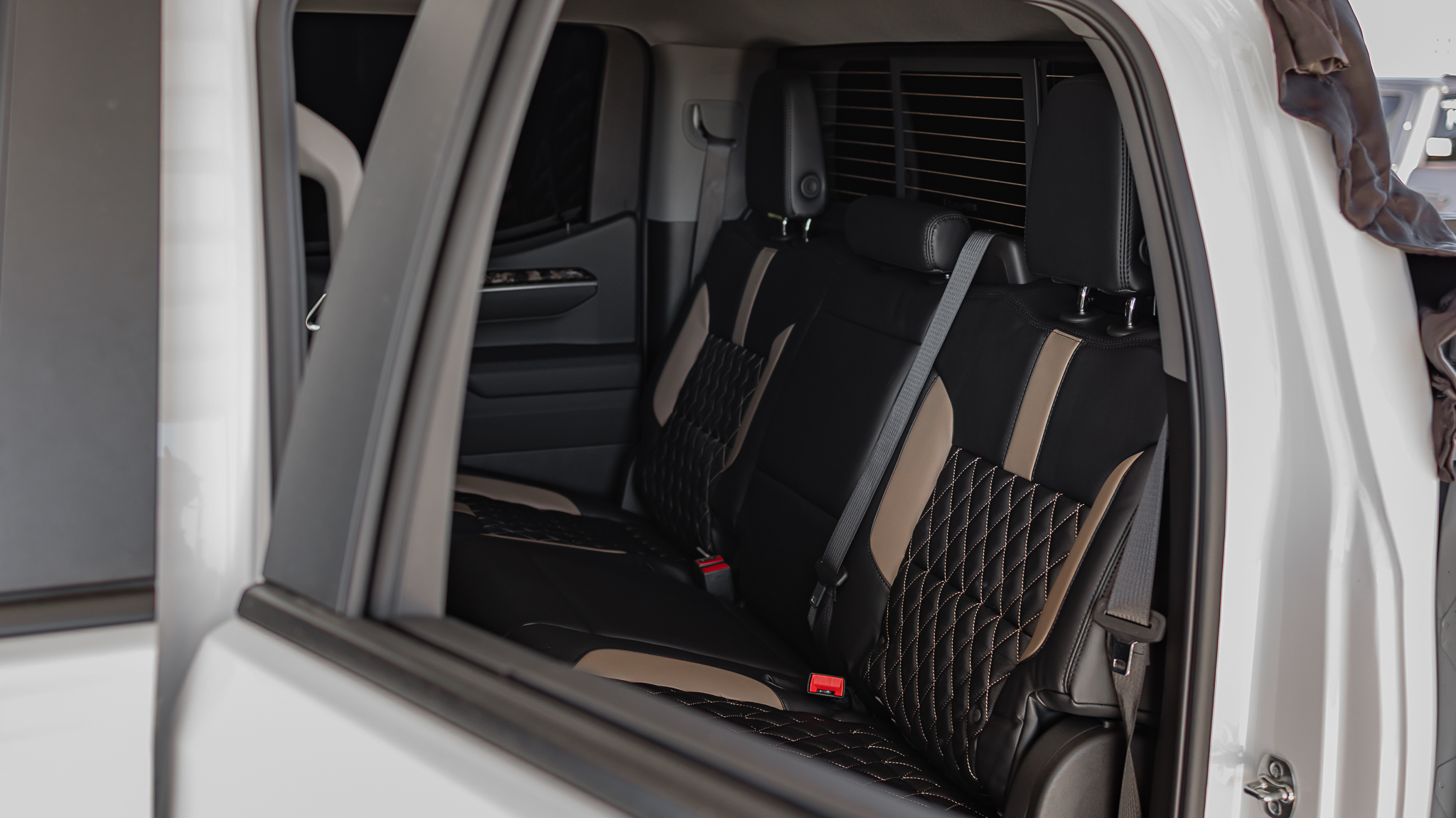 Chevy 1500 Limited White