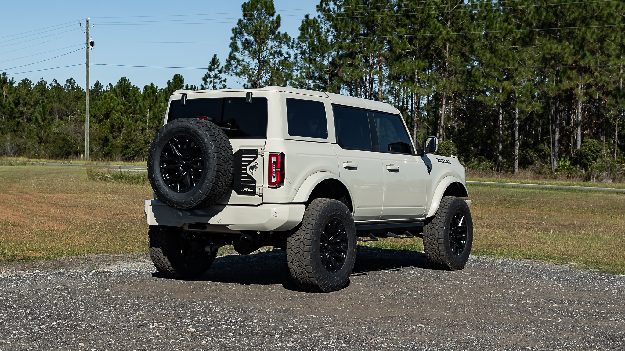 Ford Bronco Savage Desert Sand