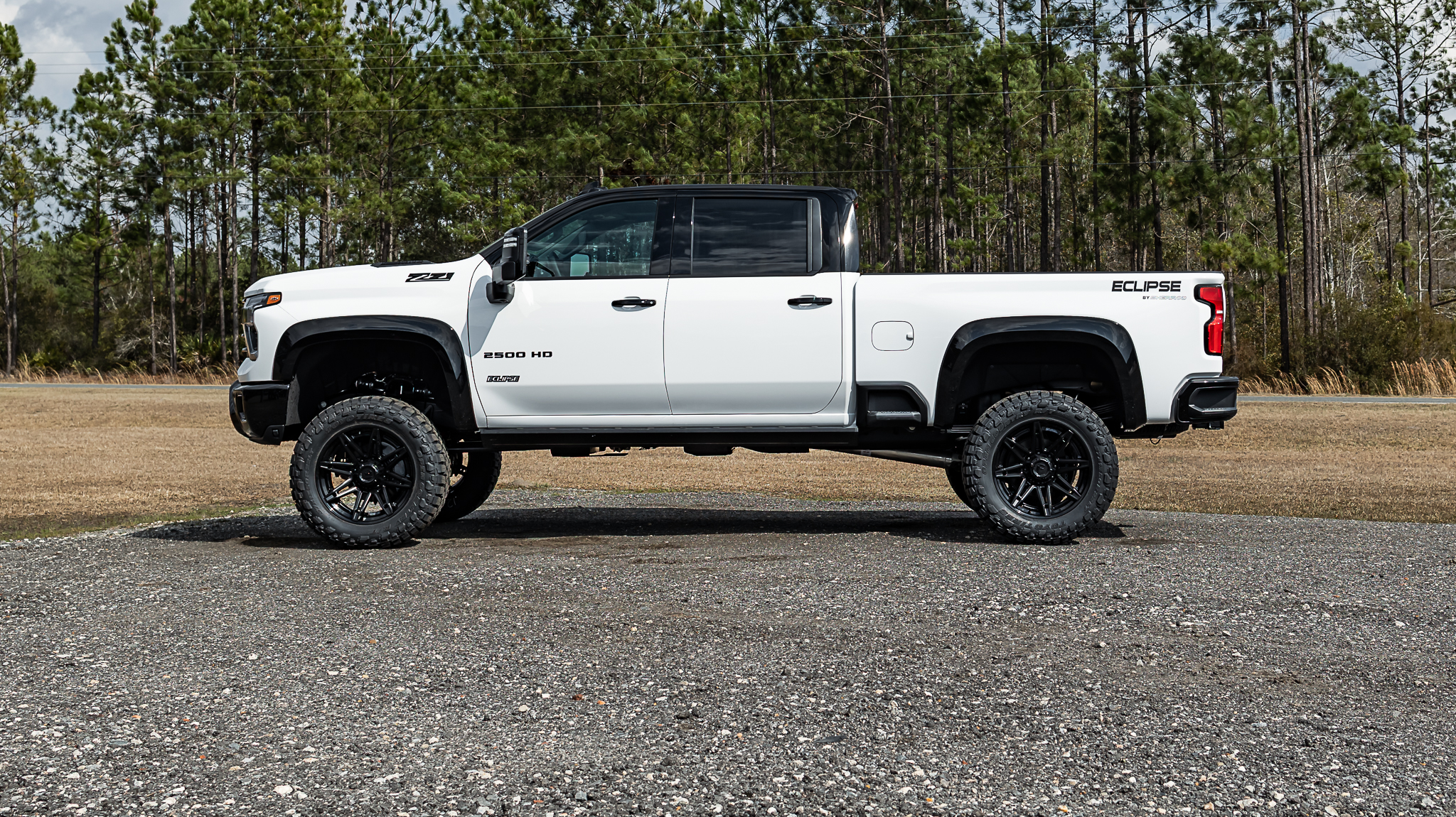 Chevy 2500 Eclipse Summit White