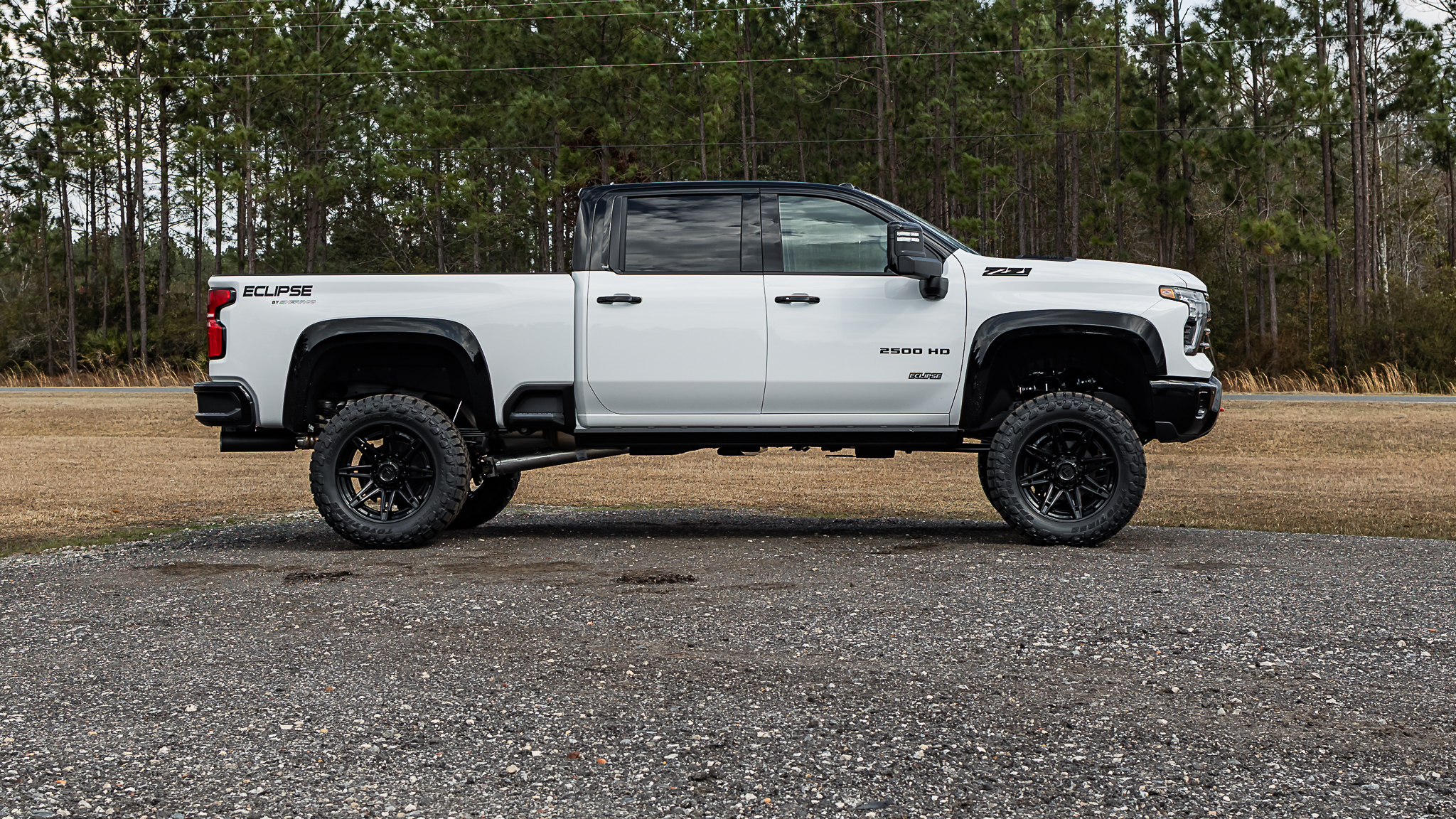 Chevy 2500 Eclipse Summit White