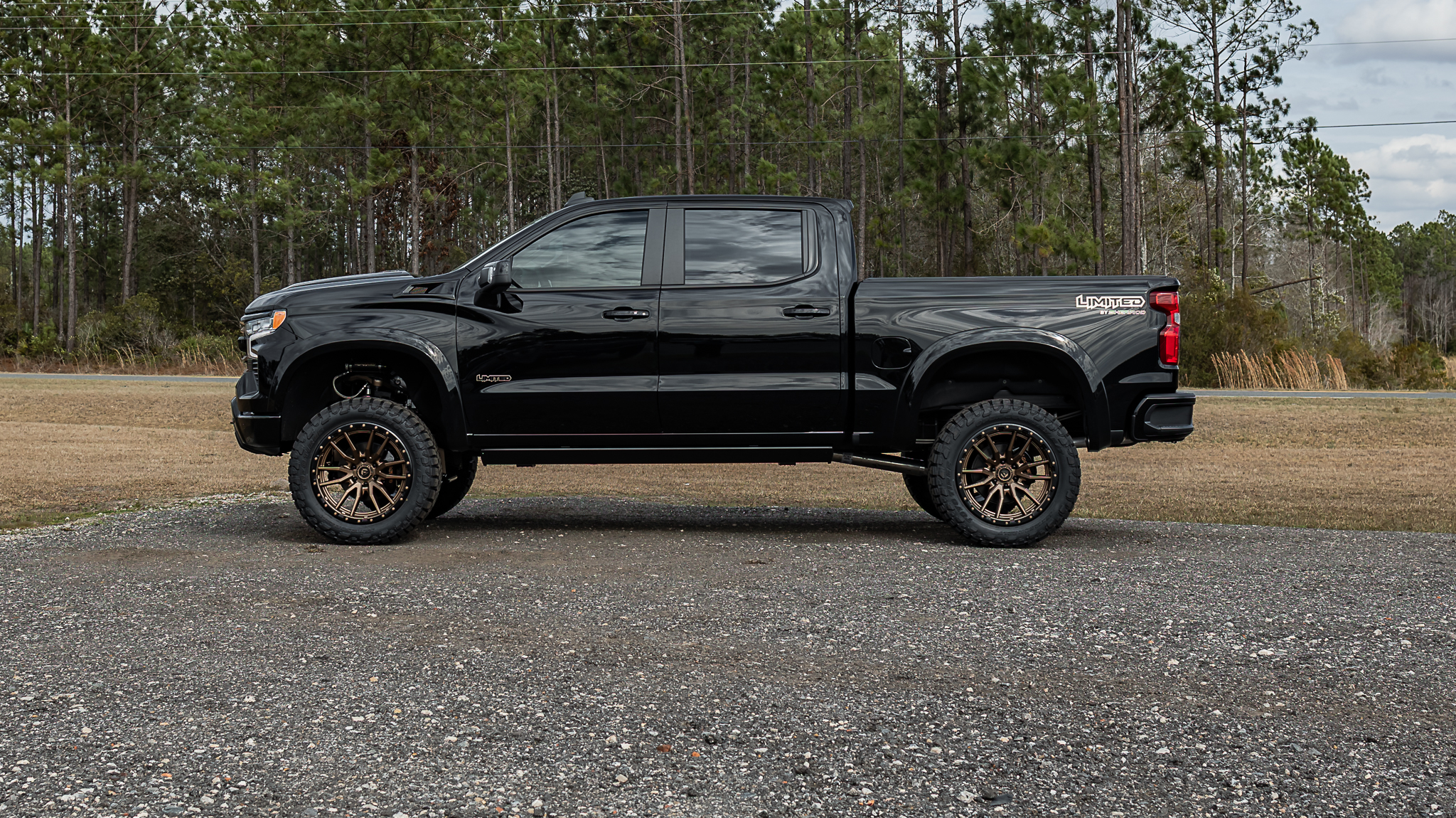 Chevy 1500 Limited Gloss Black