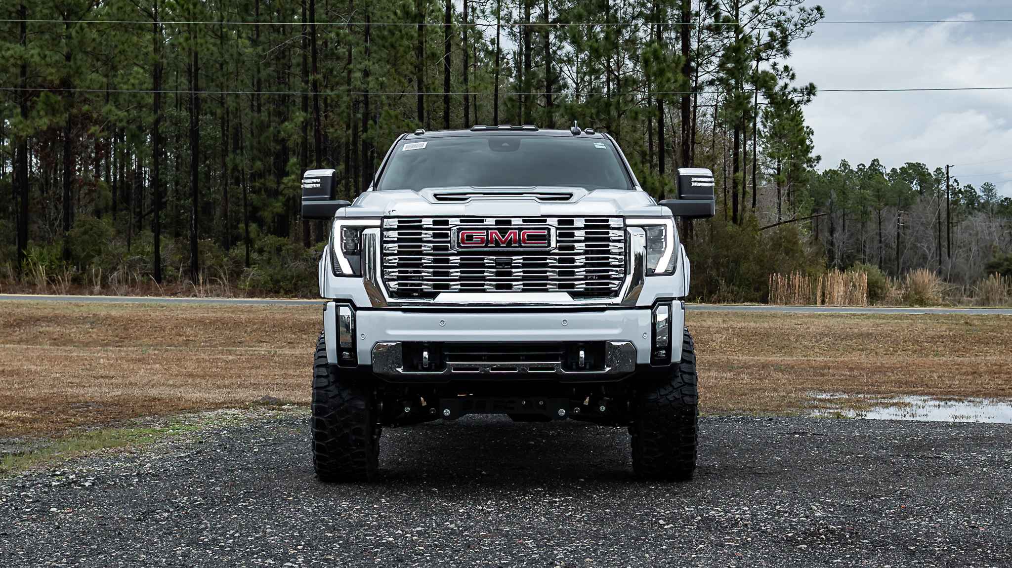 GMC 2500 Deadwood Glacier White Tricoat
