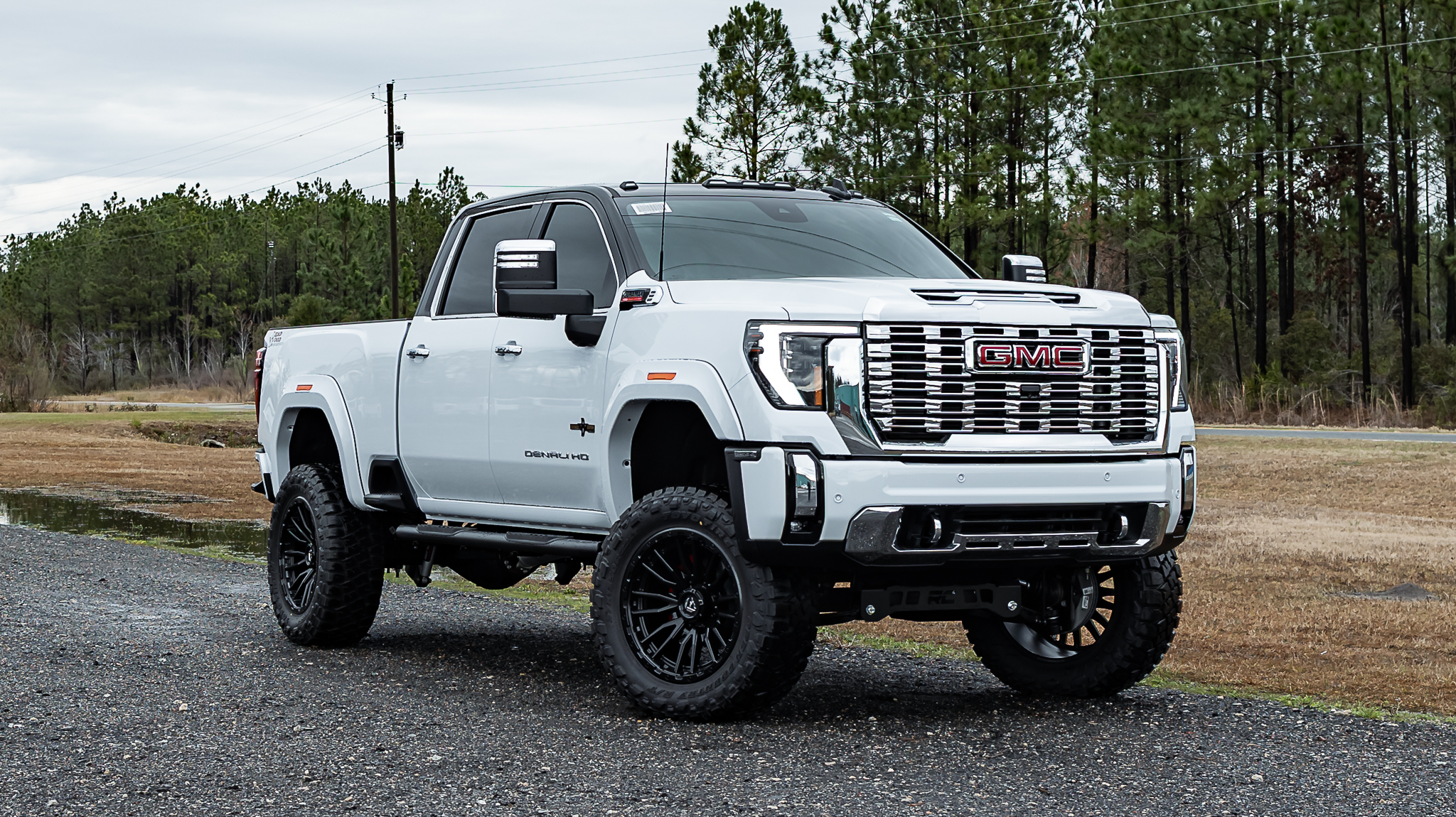 GMC 2500 Deadwood Glacier White Tricoat