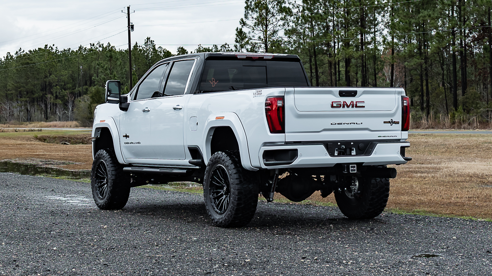 GMC 2500 Deadwood Glacier White Tricoat