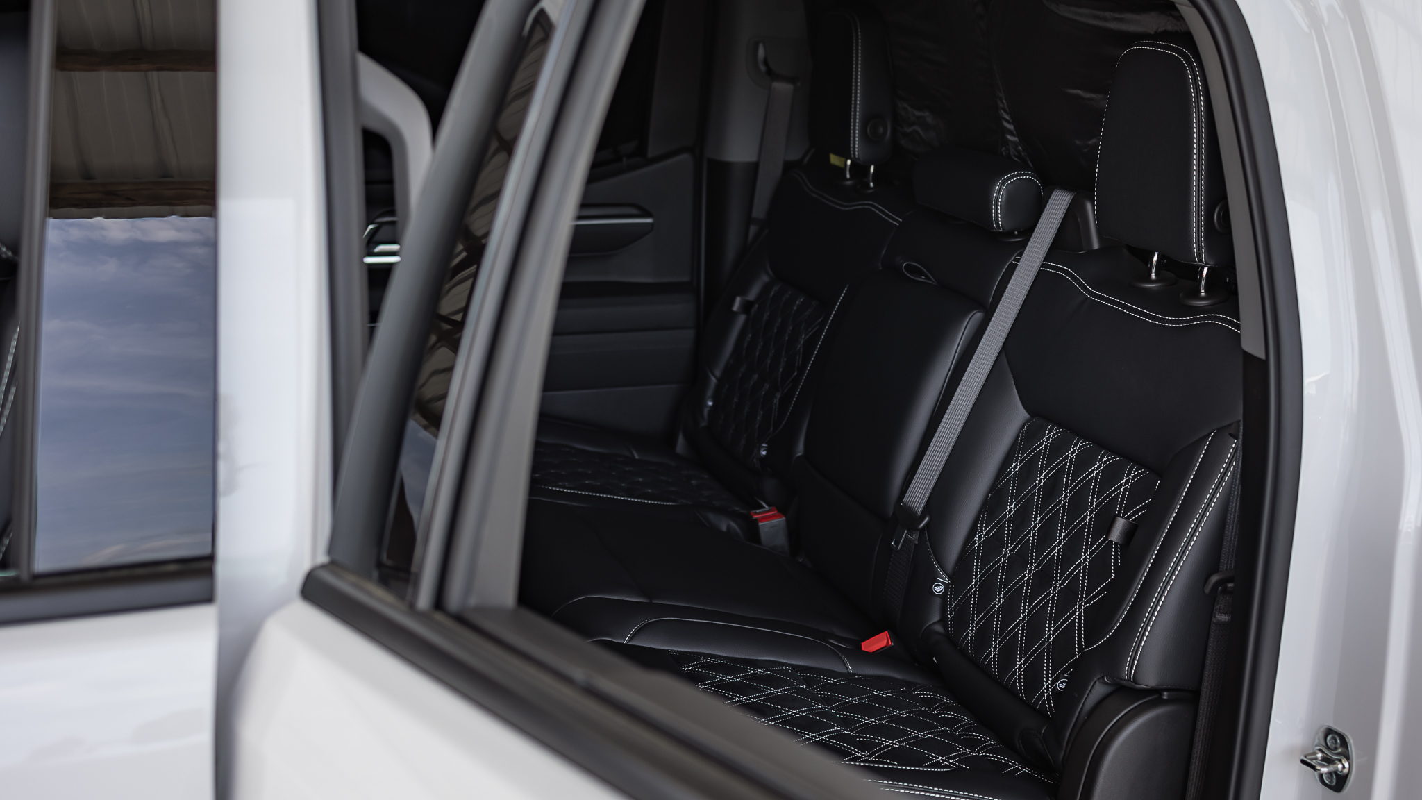 GMC 1500 Savage  Summit White