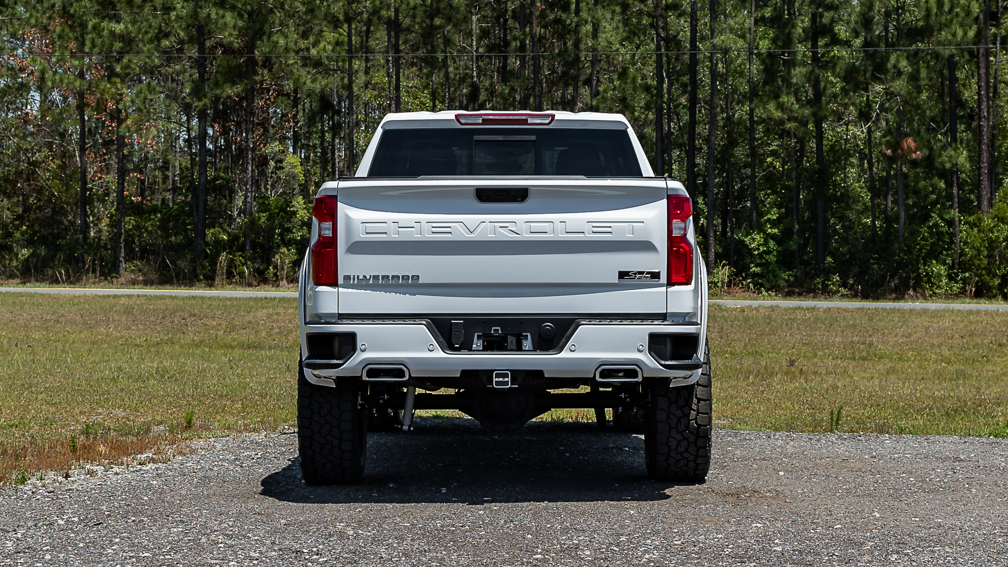 Chevy 1500 Signature Summit White