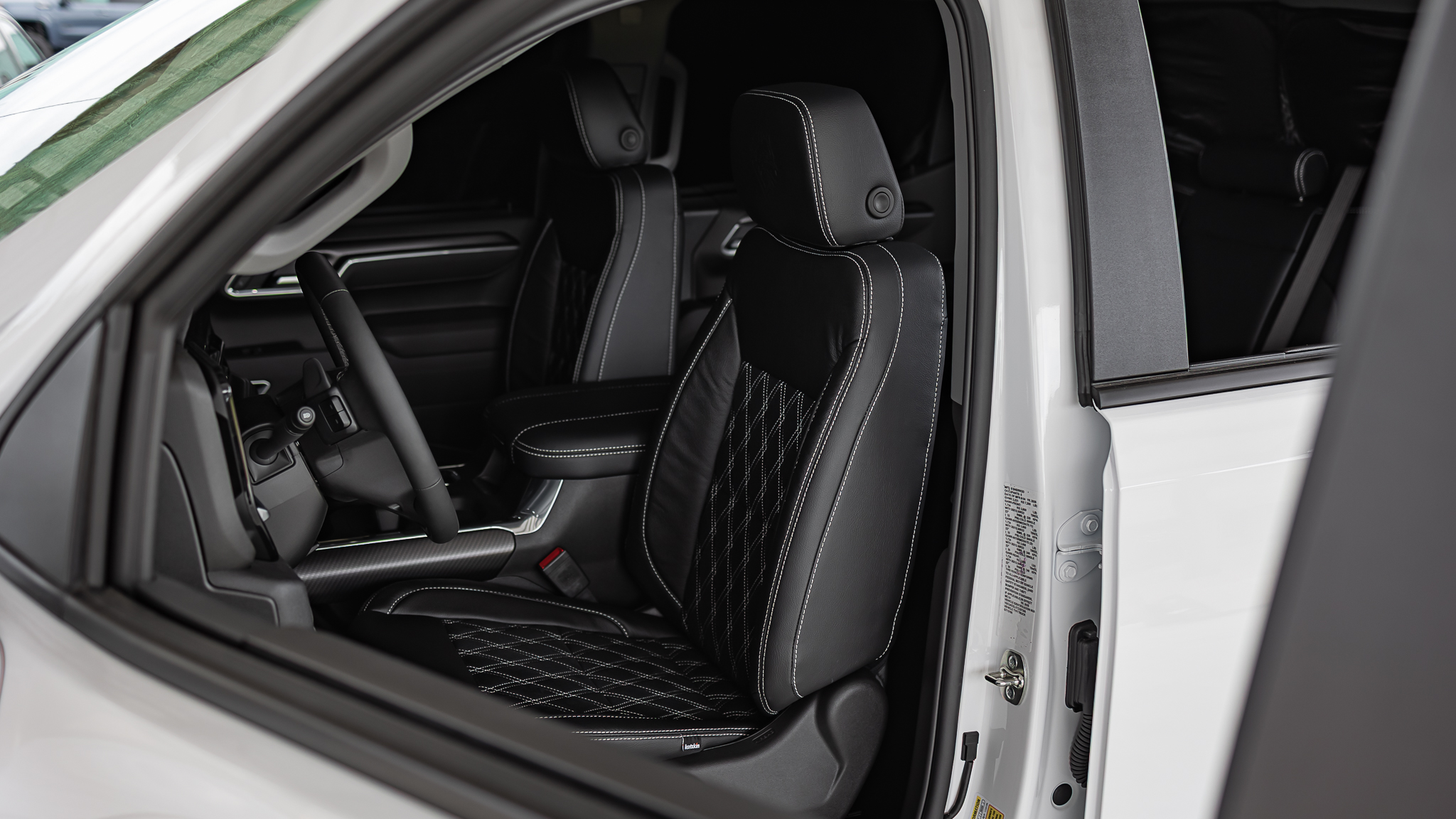 Chevy 1500 Savage Summit White