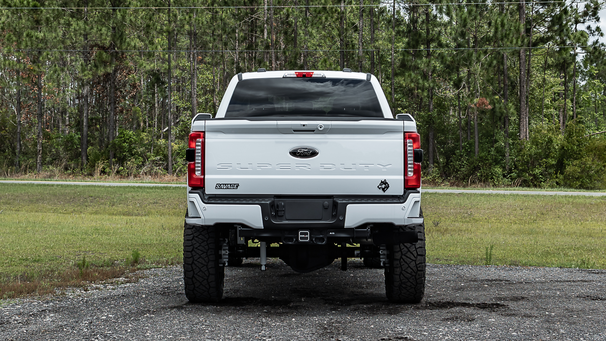 Ford F-250 Savage Oxford White