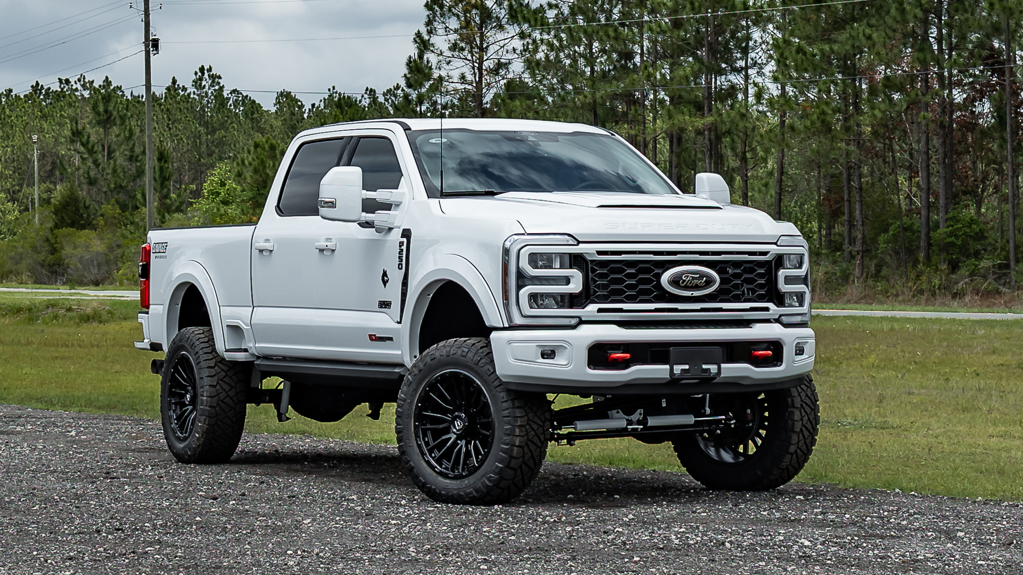 Ford F-250 Savage Oxford White