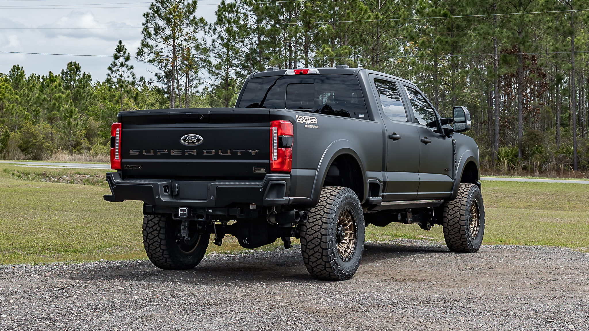 Ford F-250 Limited Matte Black