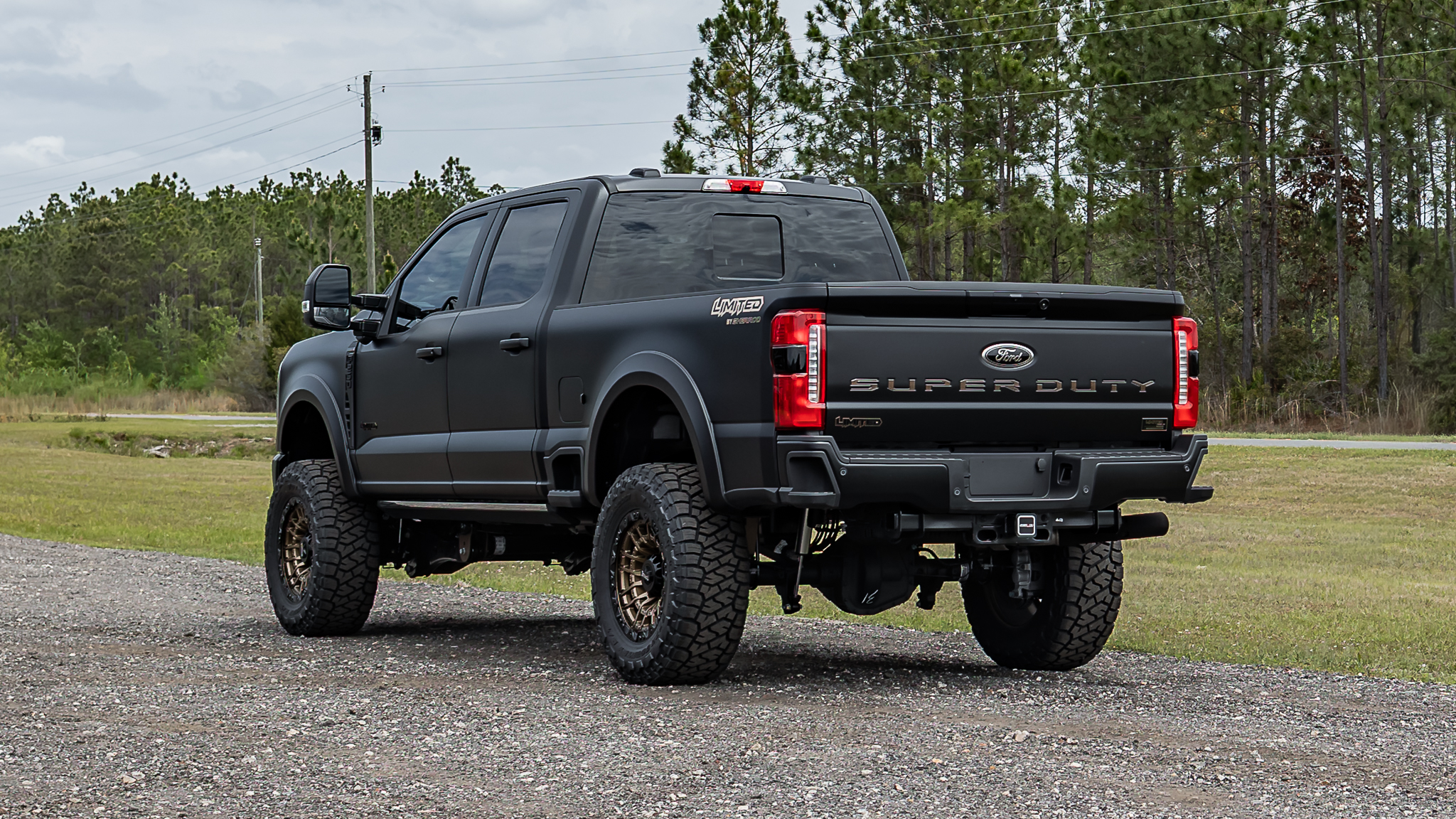 Ford F-250 Limited Matte Black