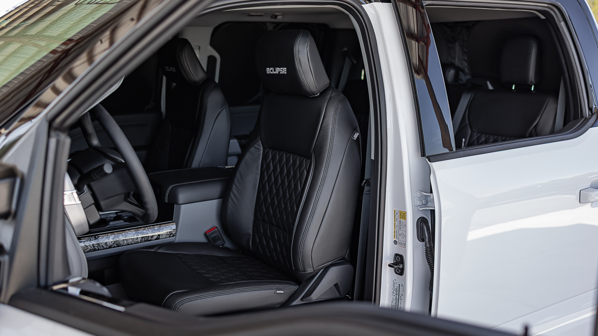 Ford F-250 Eclipse Oxford White
