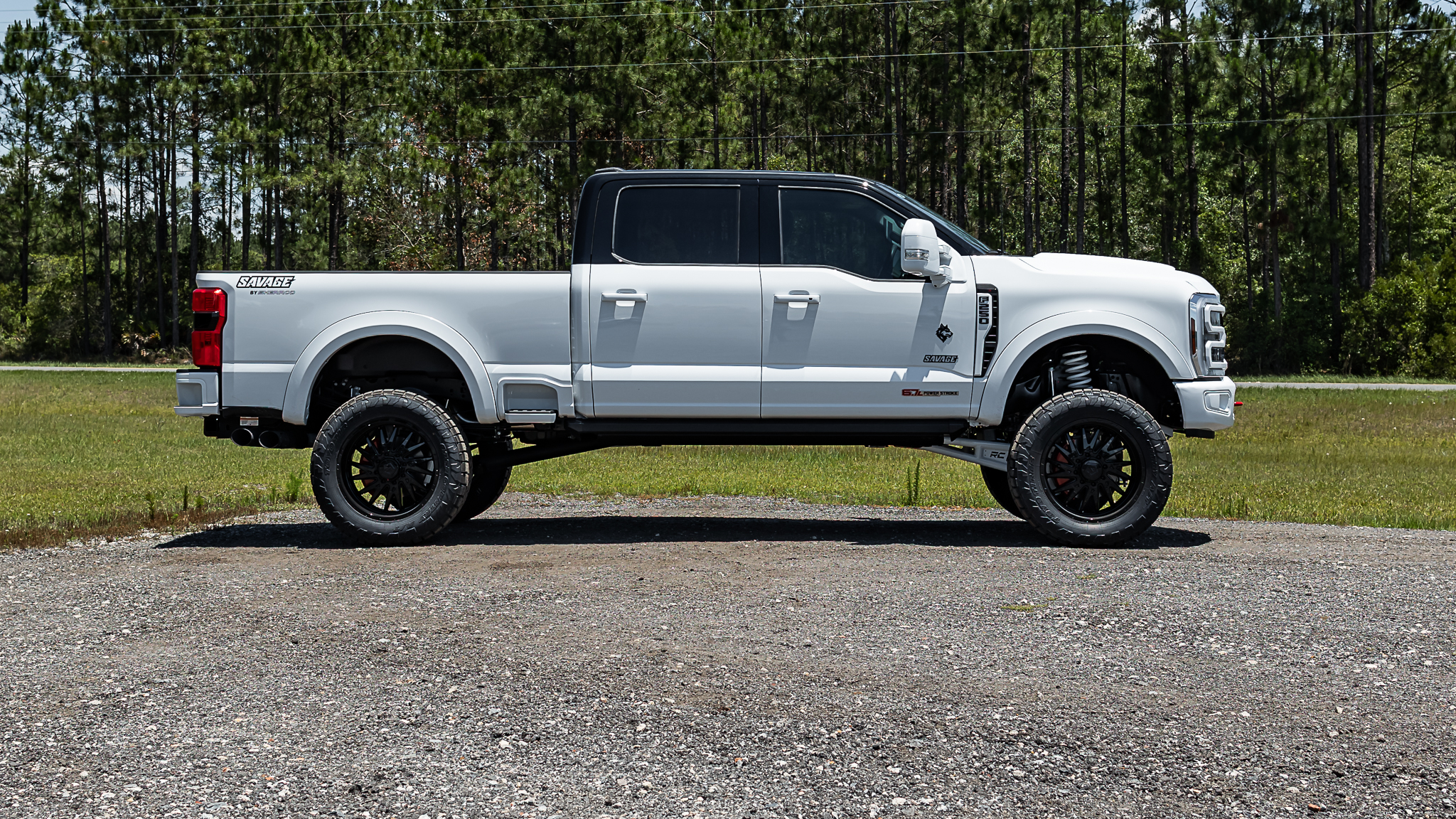 Ford F-250 Savage Oxford White