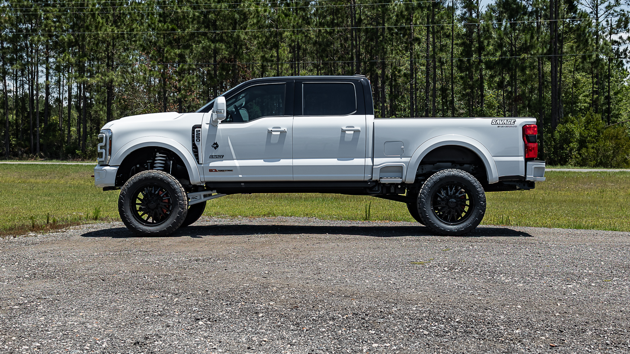 Ford F-250 Savage Oxford White