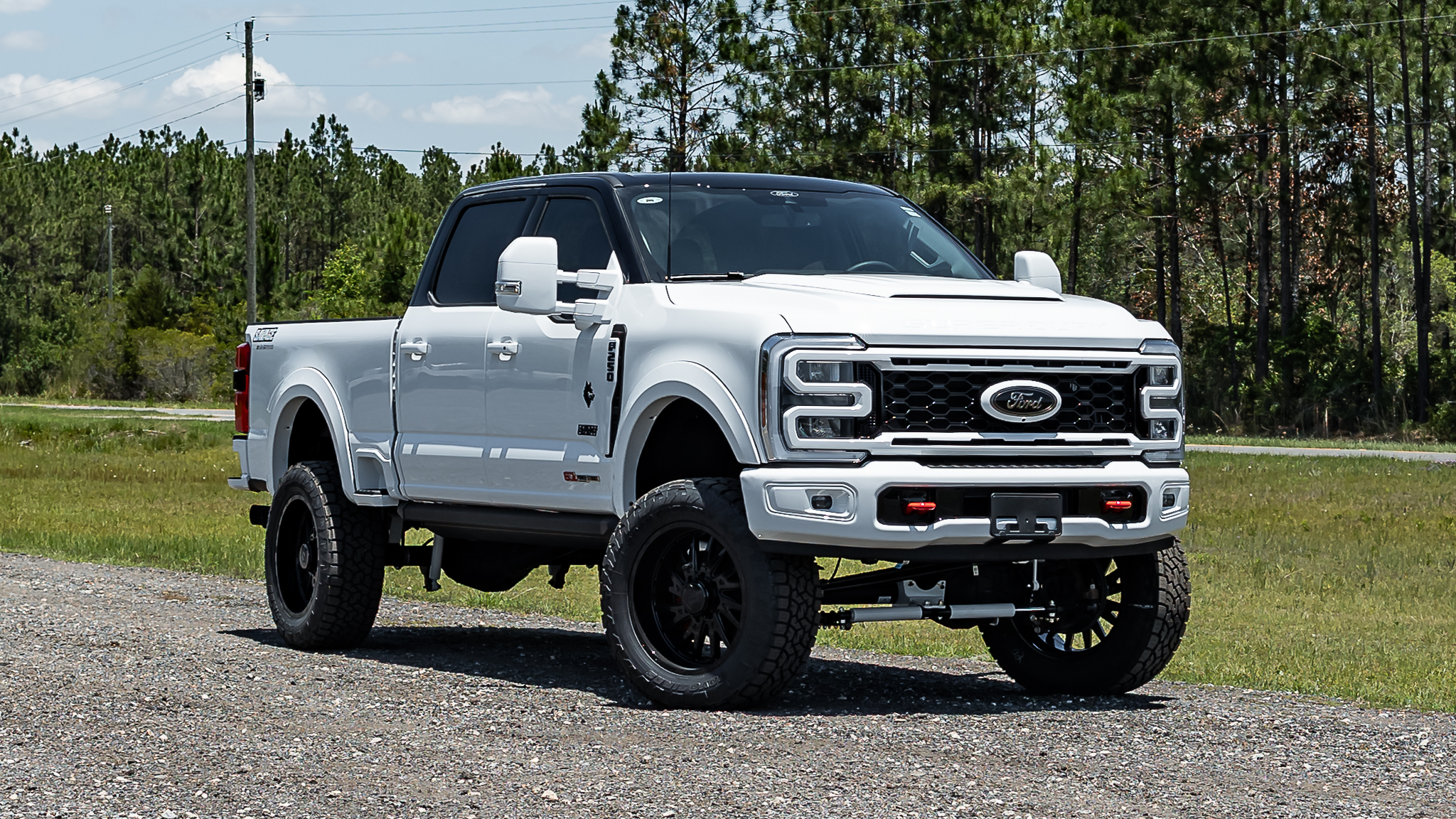 Ford F-250 Savage Oxford White