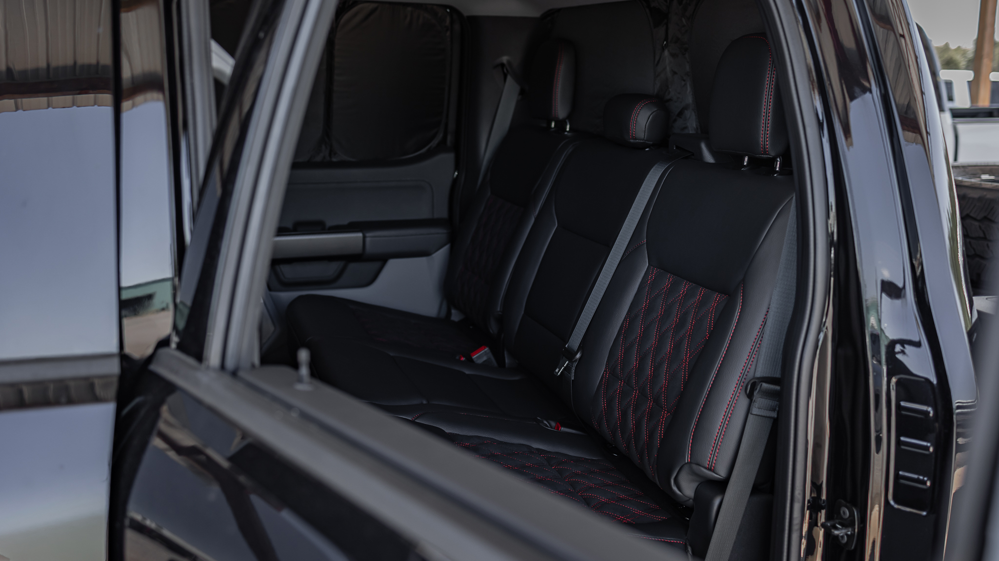 Ford F-250 Savage Agate Black