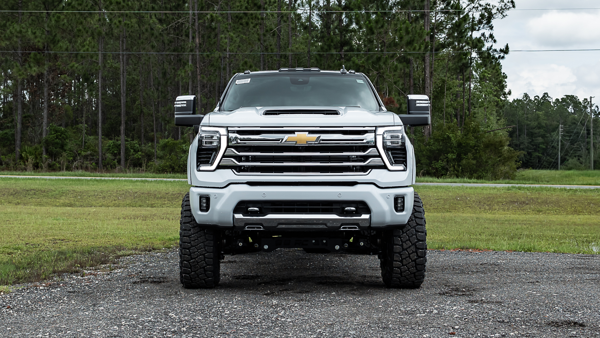 Chevy 2500 Signature Polar White