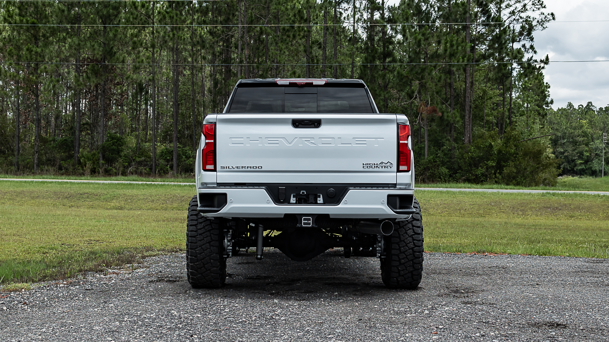 Chevy 2500 Signature Polar White