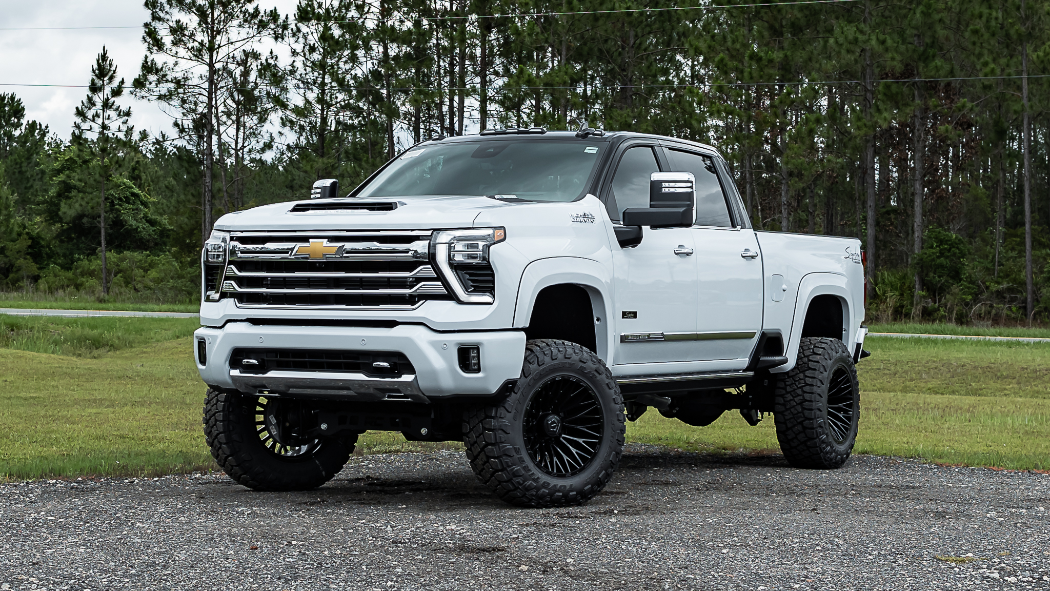 Chevy 2500 Signature Polar White