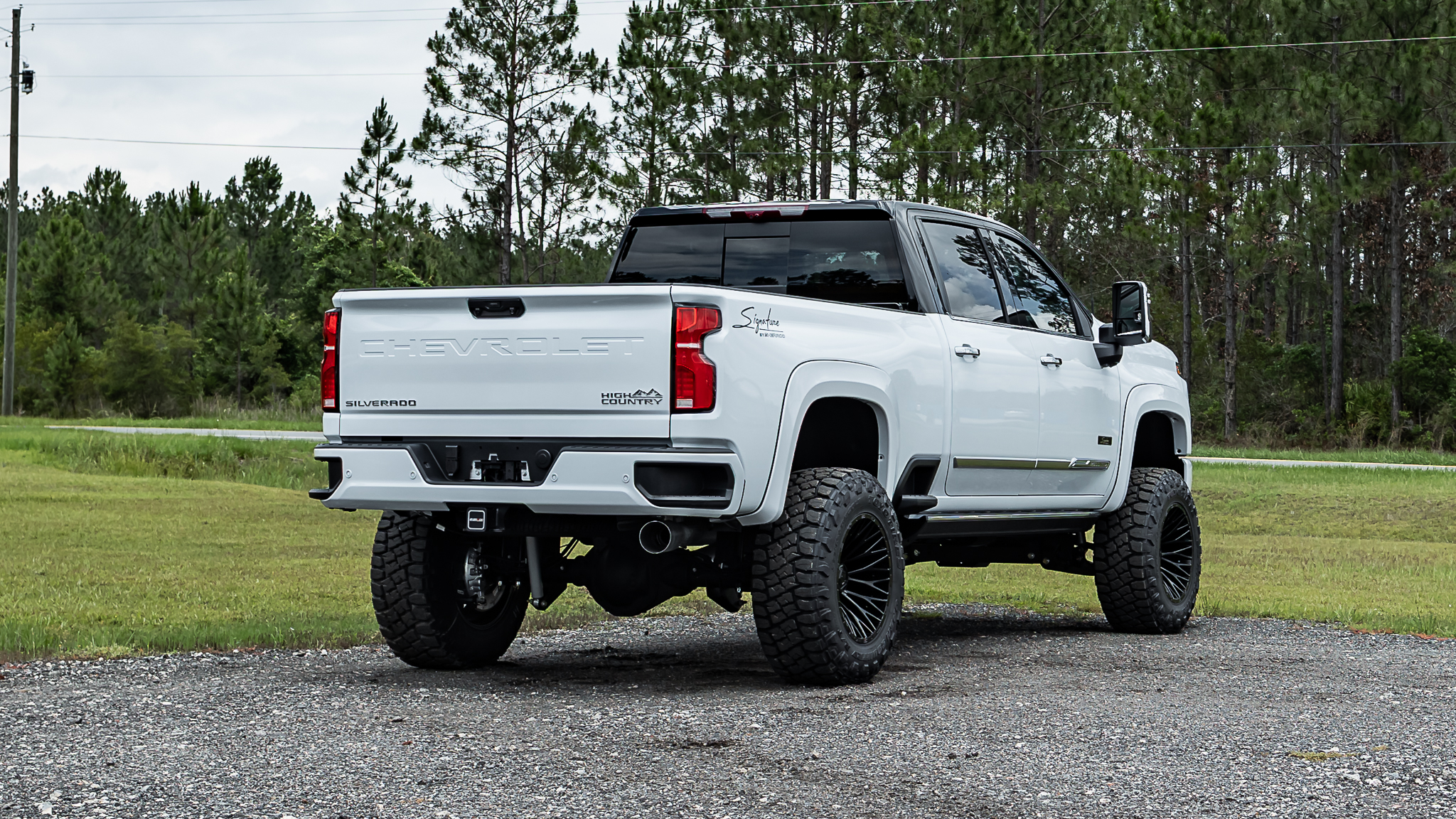 Chevy 2500 Signature Polar White