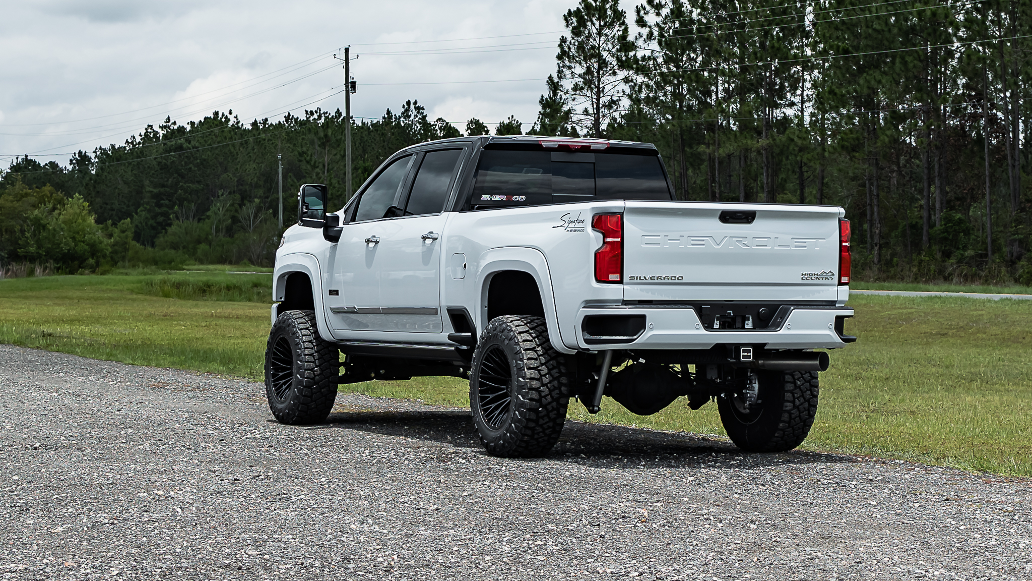 Chevy 2500 Signature Polar White