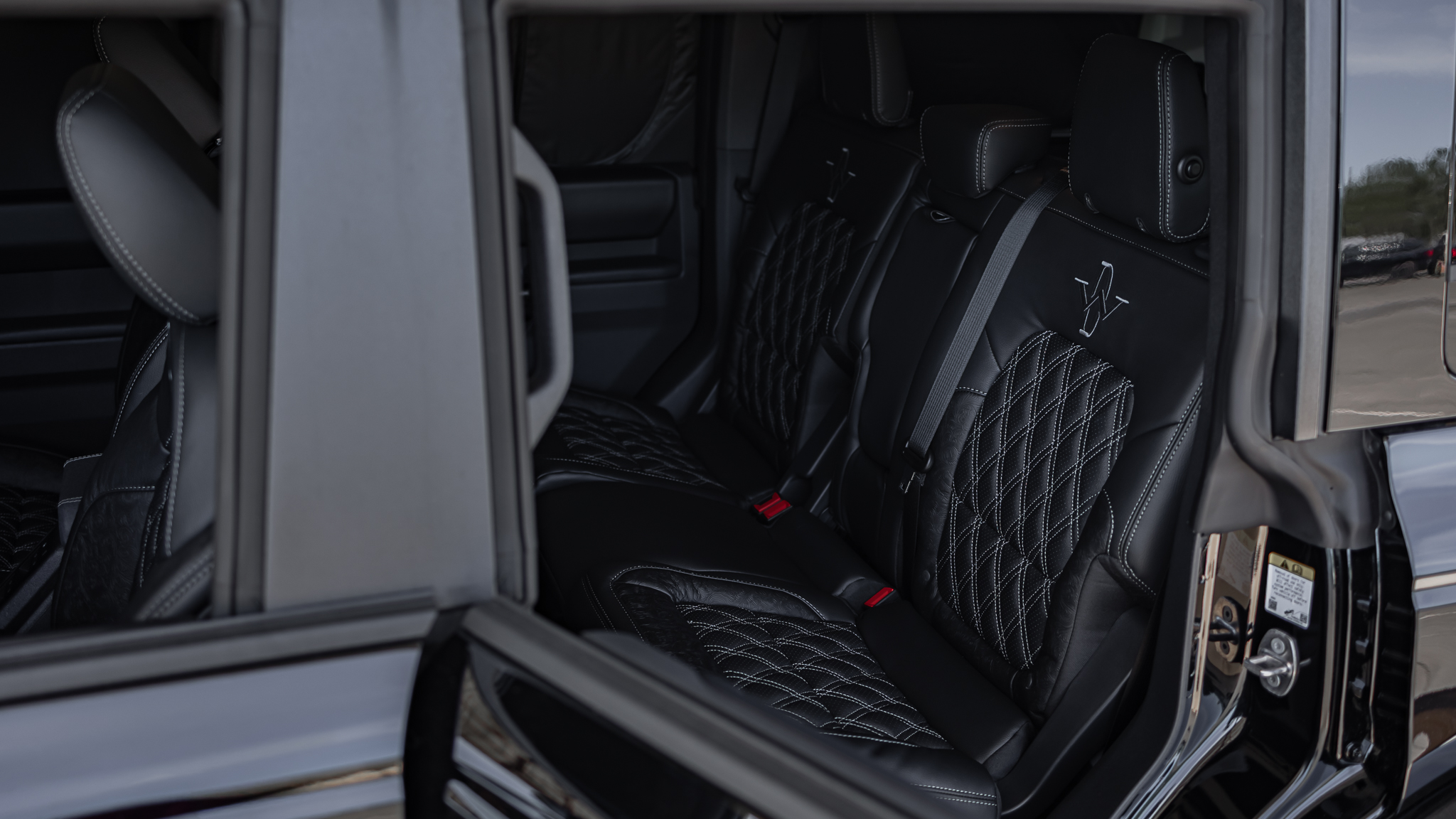 Ford Bronco Deadwood Smoke Agate Black