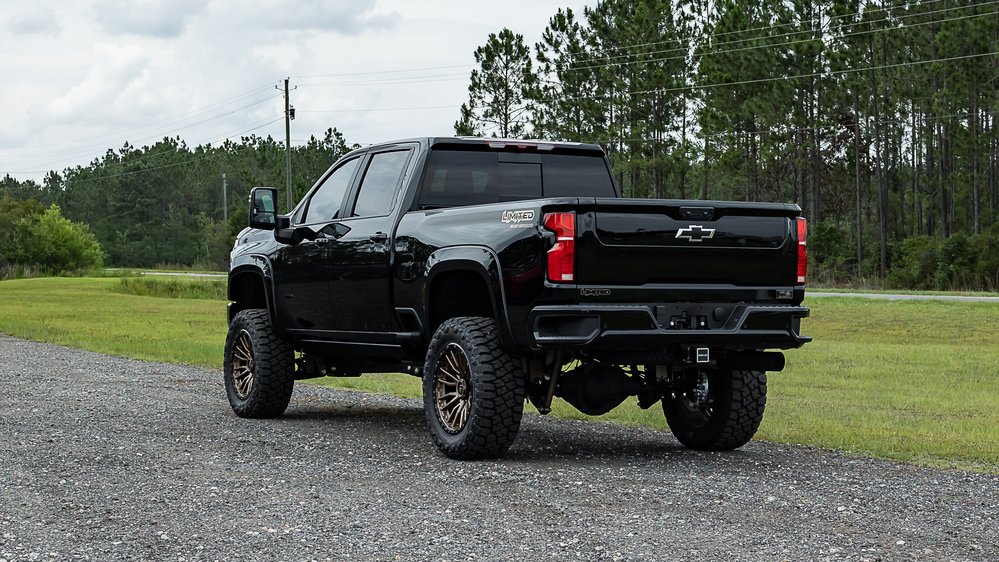 Chevy 2500 Limited Black