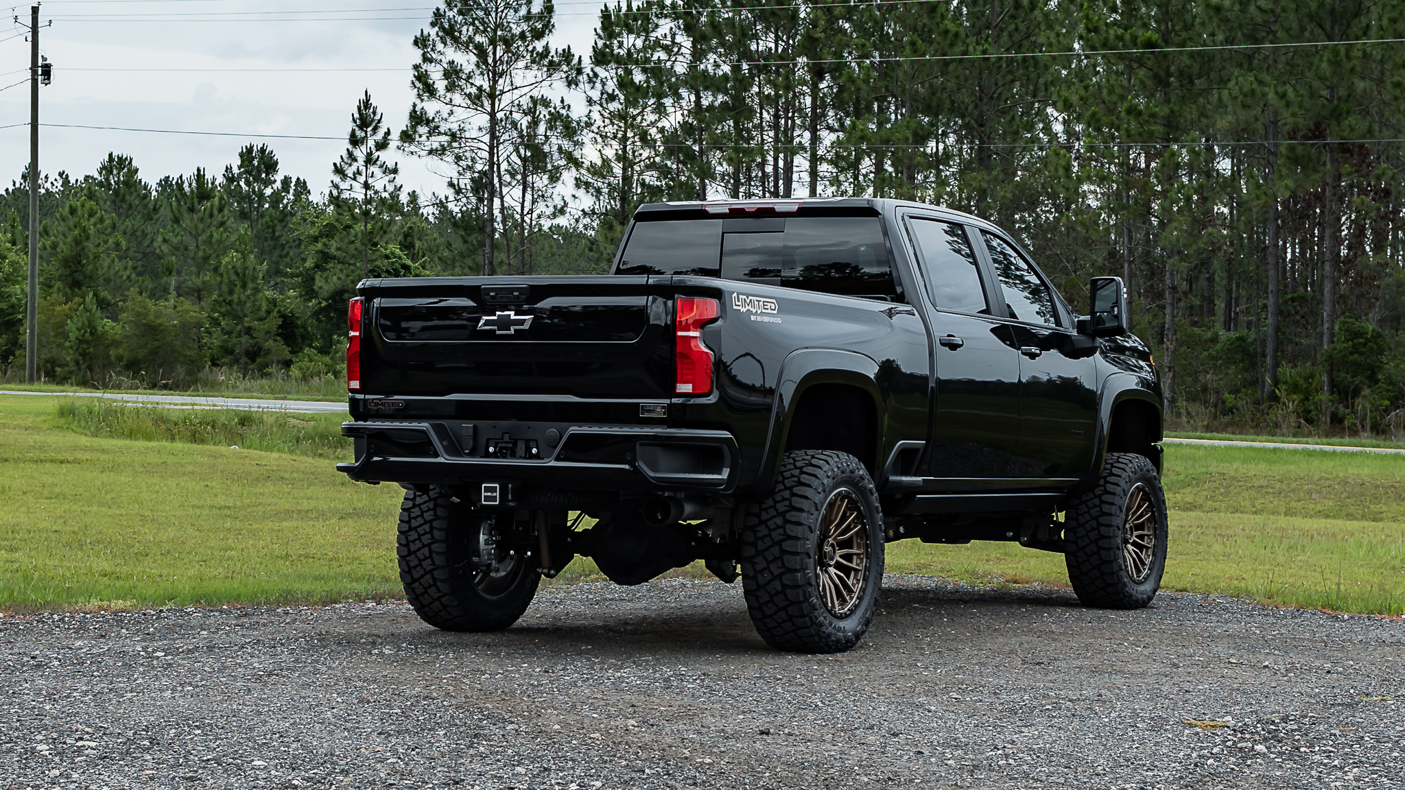 Chevy 2500 Limited Black