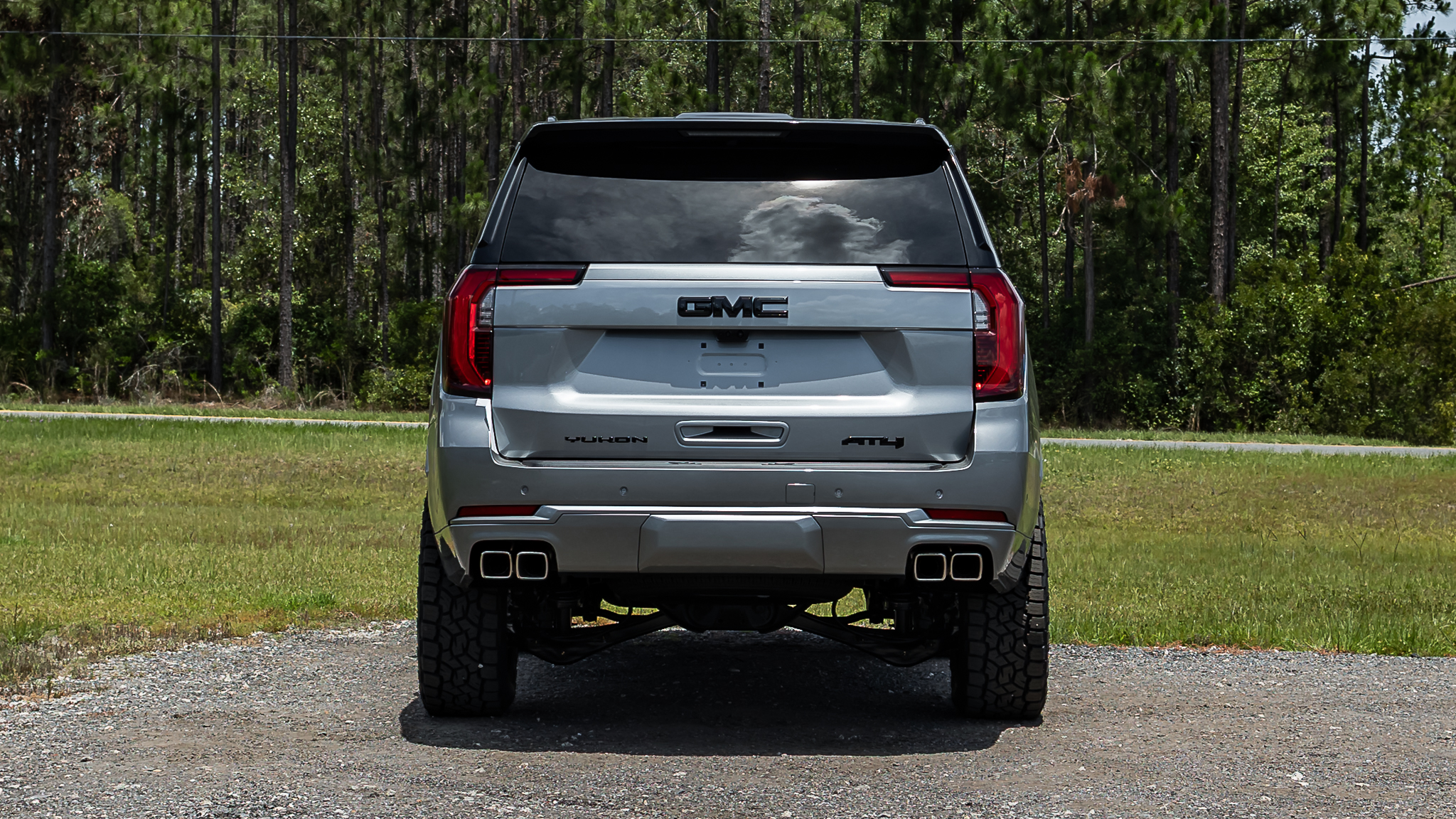 GMC Yukon Signature Sterling Metallic